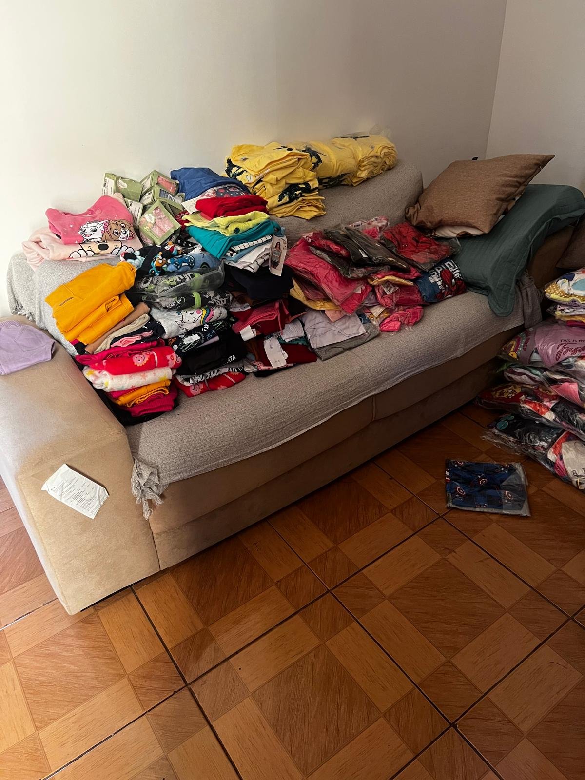 Help paying EXTRA LUGGAGES to bring Donations to Madagascar campaign photo, 7 of 7
