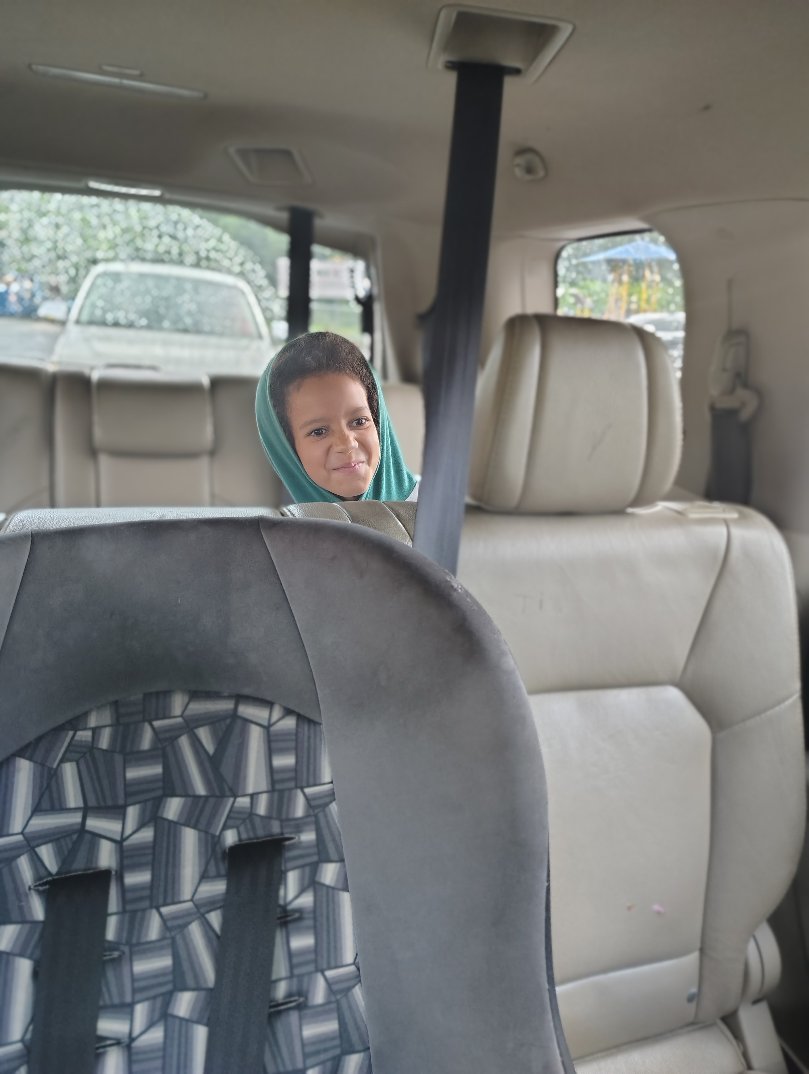 Help Ashley & 5 Kids Rebuild After Abuse and Car Crash campaign photo, 7 of 8