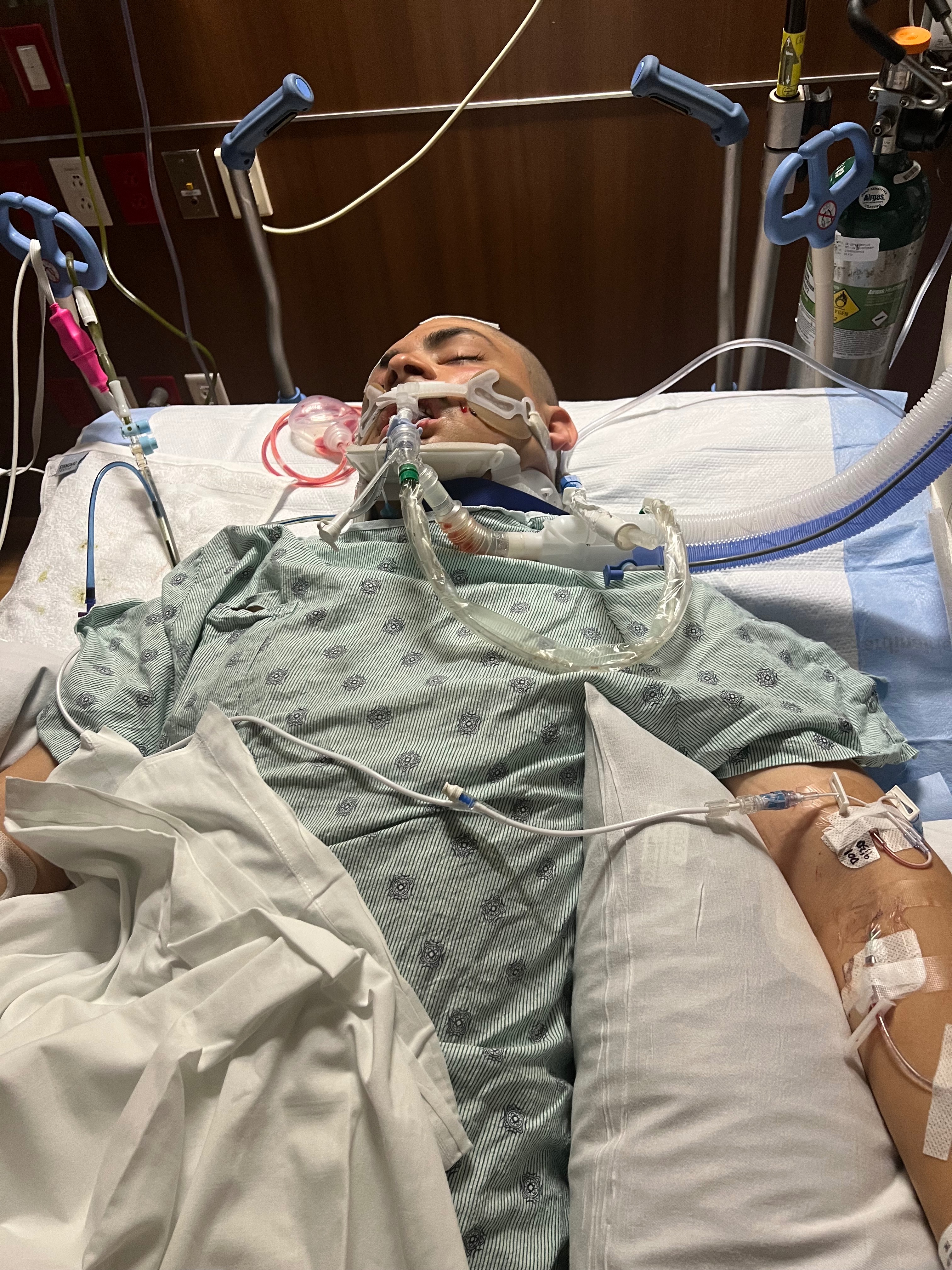 Please help with Allan’s Medical and Family expenses campaign photo, 5 of 7
