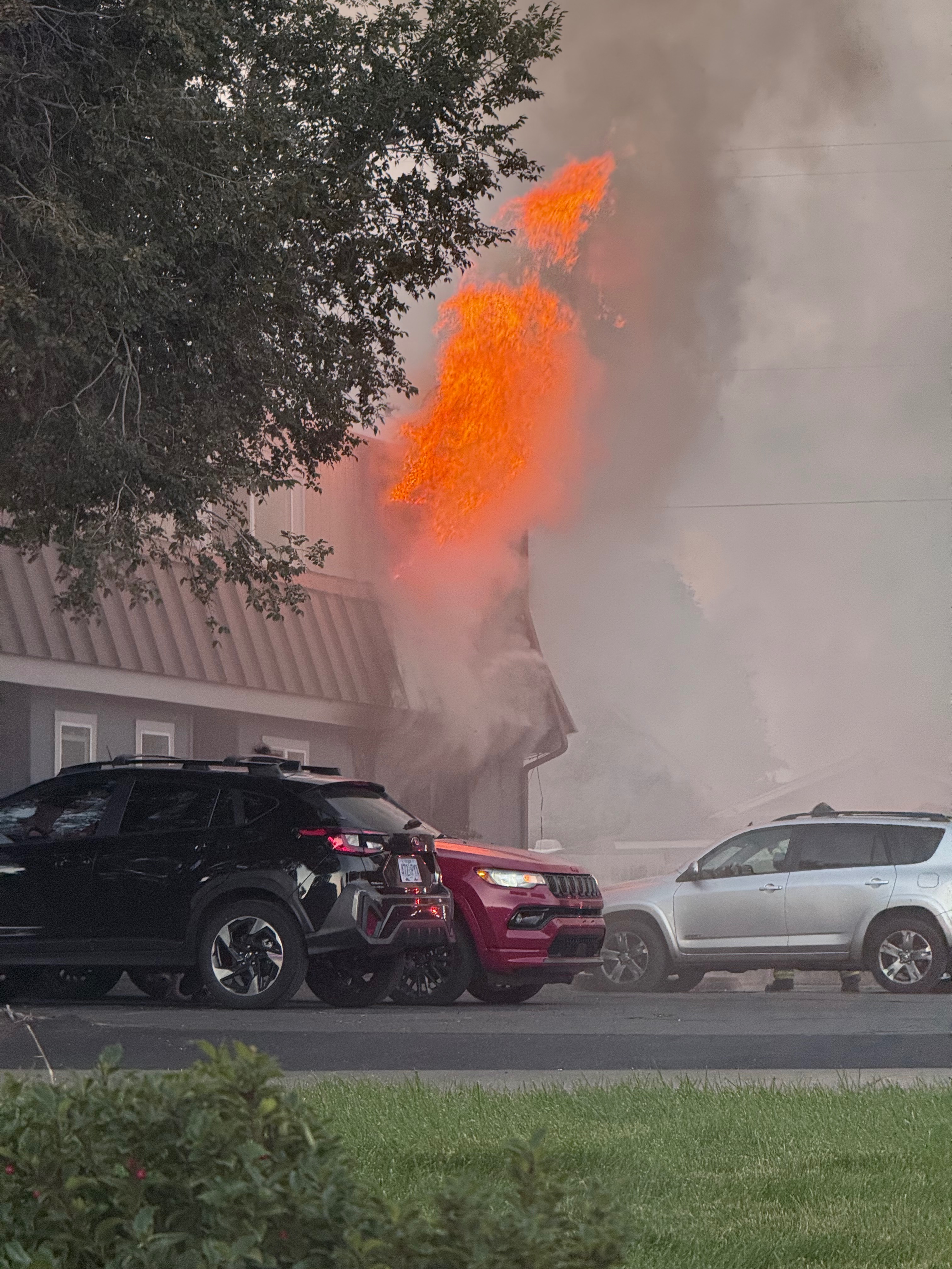 Fire & Car Accident help Kyndel and Andres. campaign photo, 7 of 8