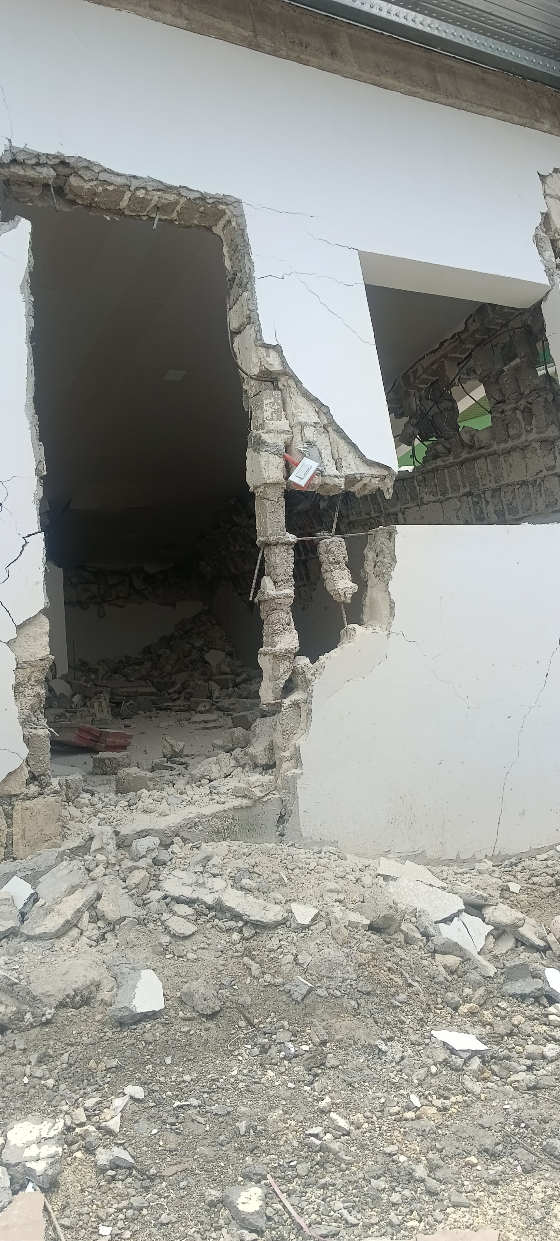 URGENT: Earthquake Relief for Barangay Tacup, Cebu campaign photo, 2 of 6