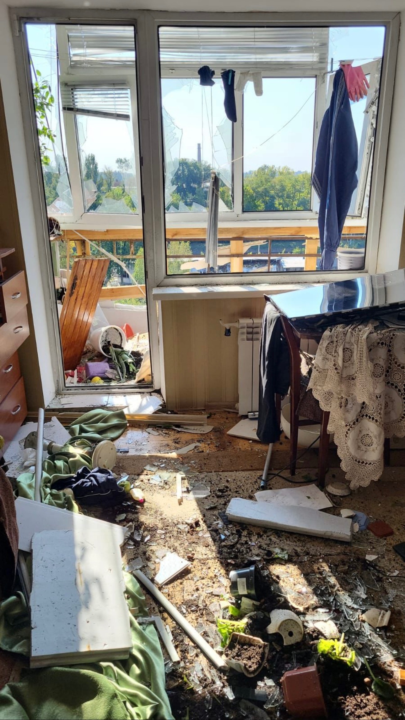 Help to Urgently Repair My Family’s Apartment in Ukraine campaign photo, 2 of 8