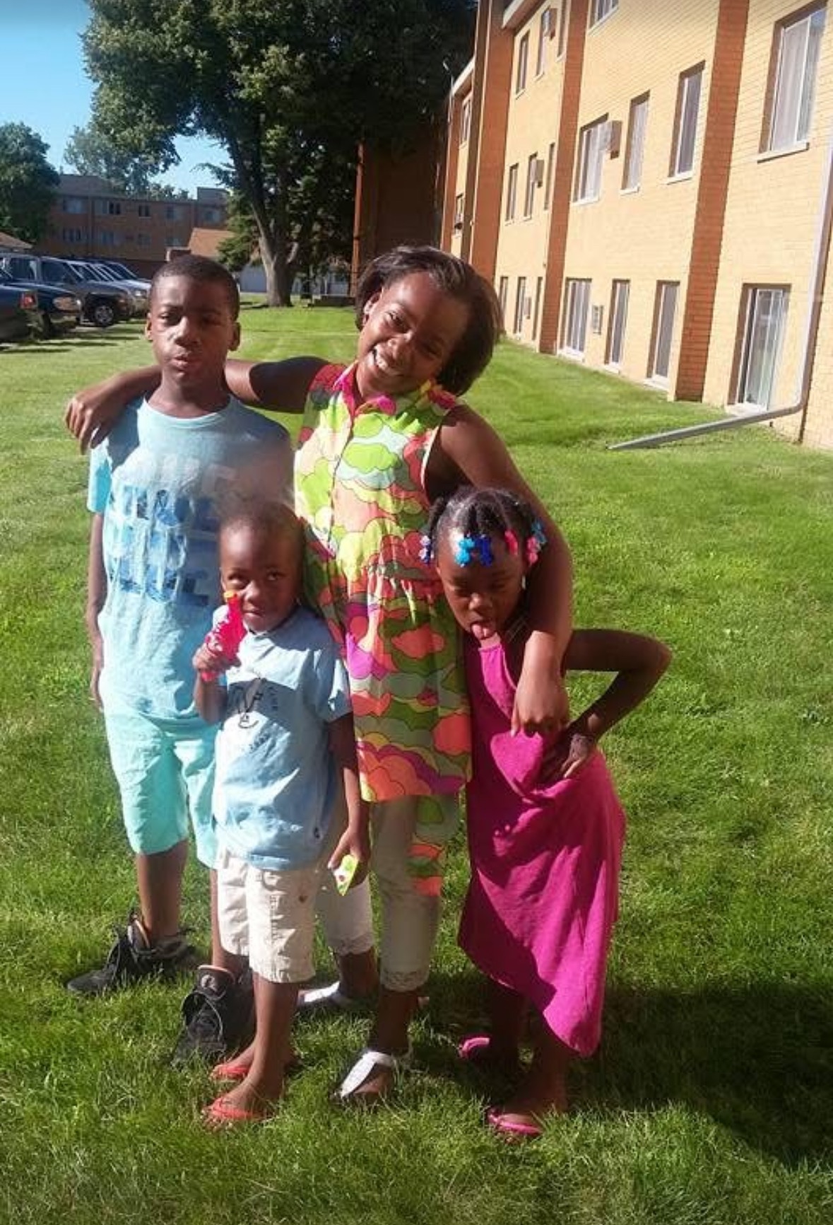 To help his kid with their need in their time of need campaign photo, 4 of 8