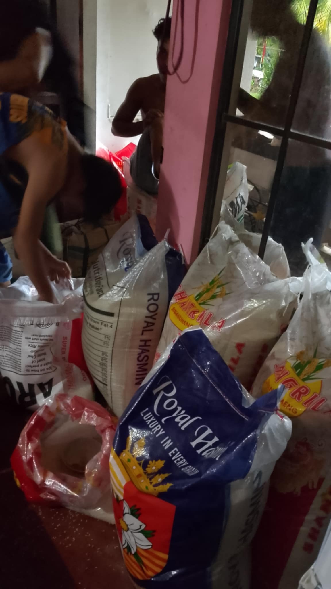 Cebu Earthquake Relief: Help Families Recover. Any donation campaign photo, 5 of 8