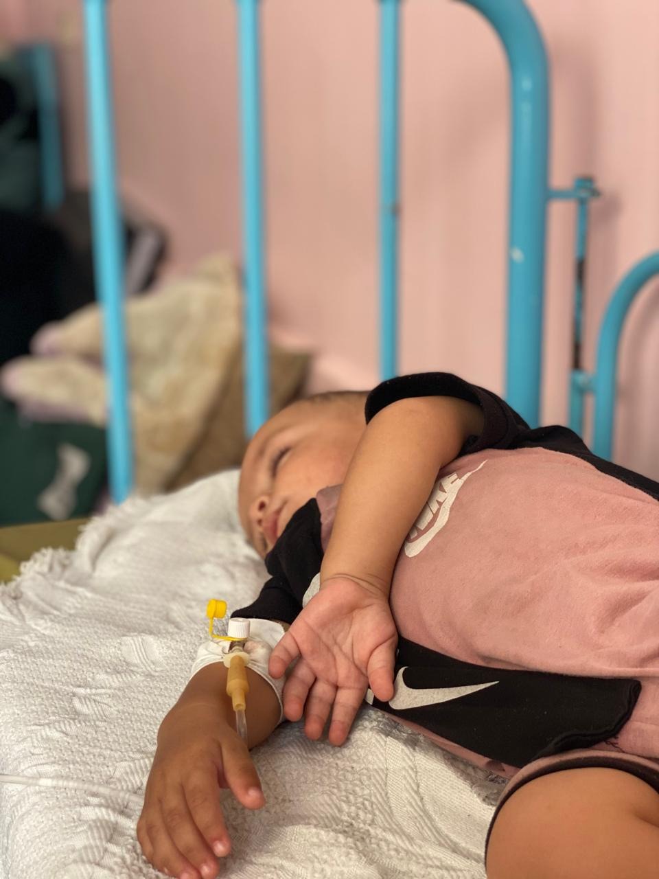 Help for Seraj: a mother and her child in Gaza campaign photo, 5 of 8