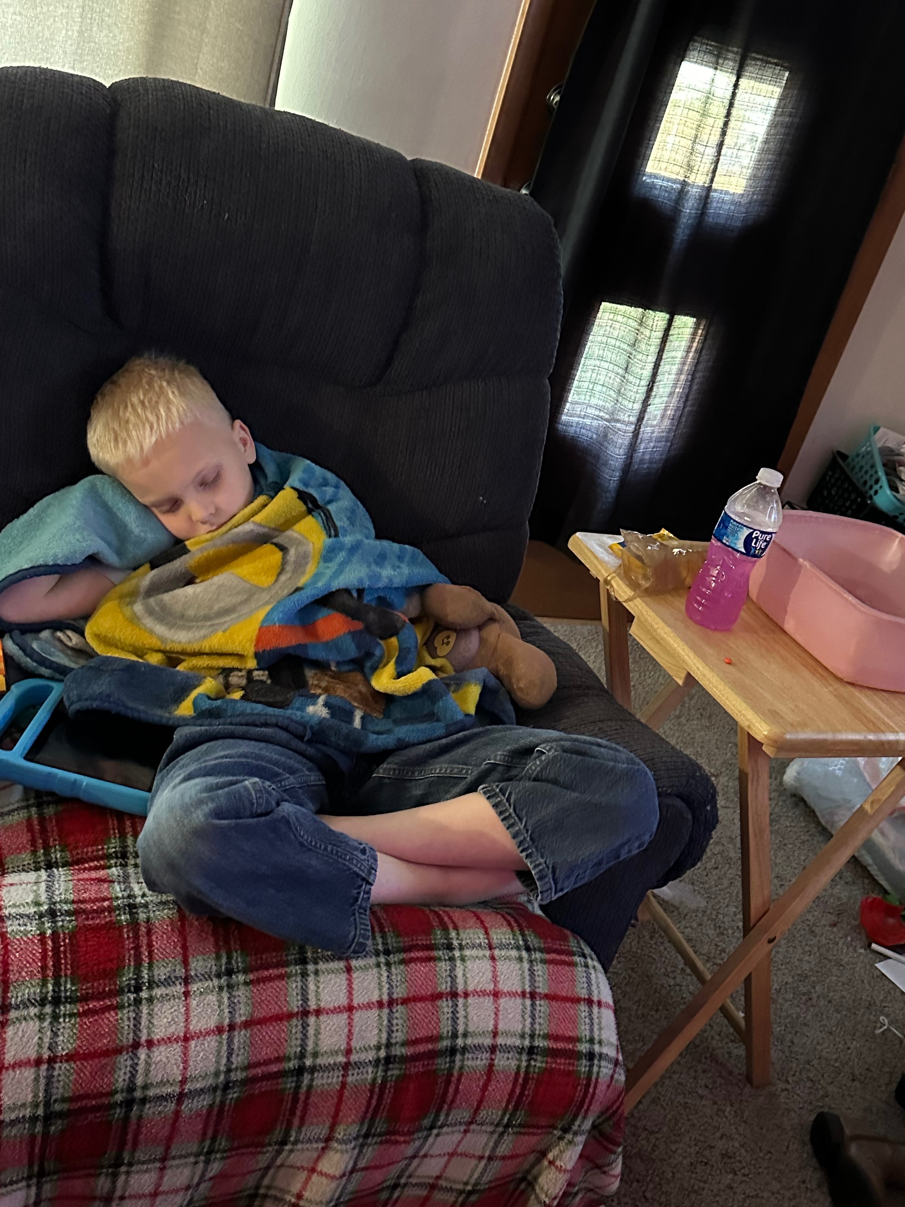 Donate to Relieve Logan's Medical Burden campaign photo, 4 of 8