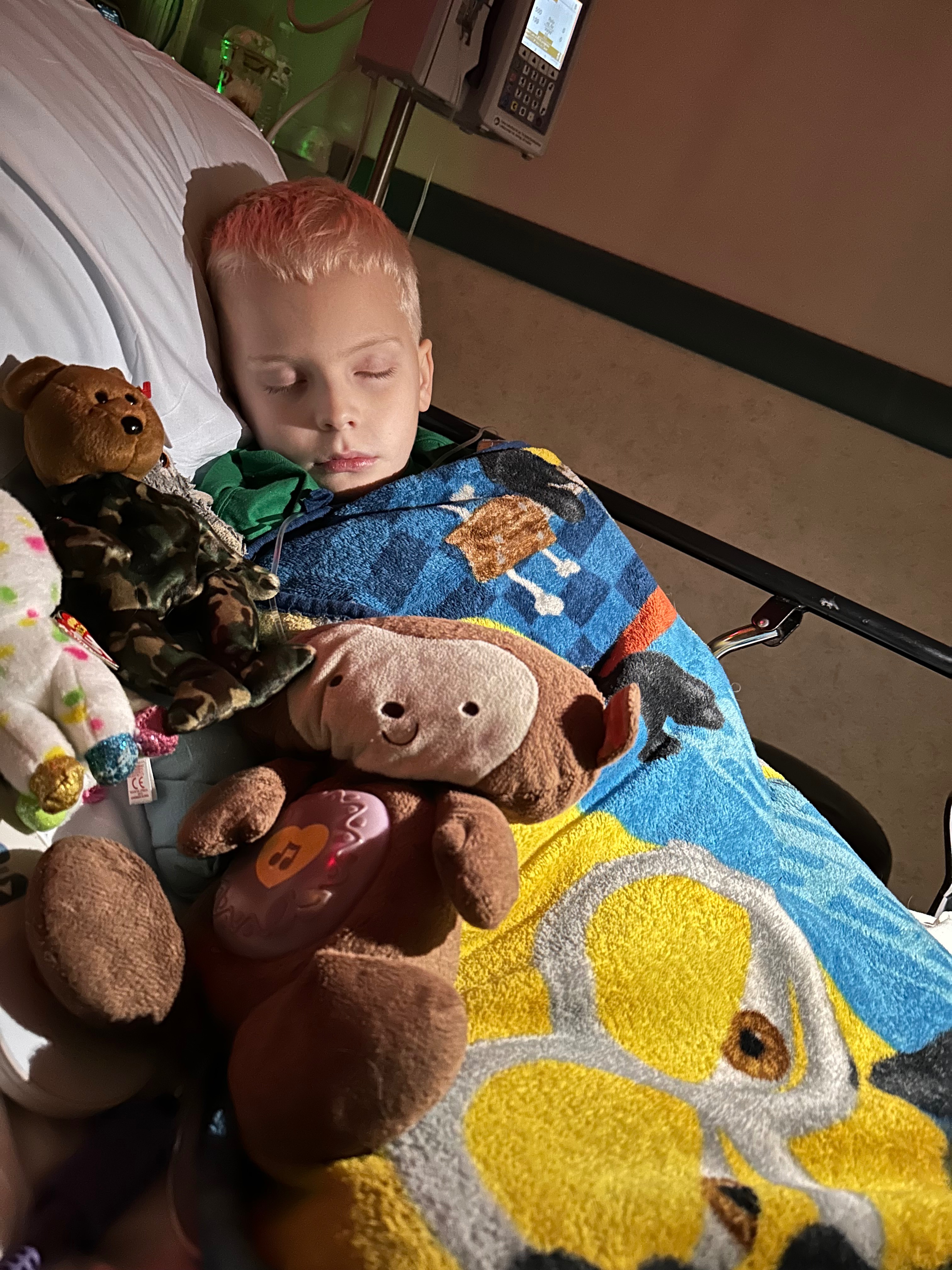 Donate to Relieve Logan's Medical Burden campaign photo, 5 of 8