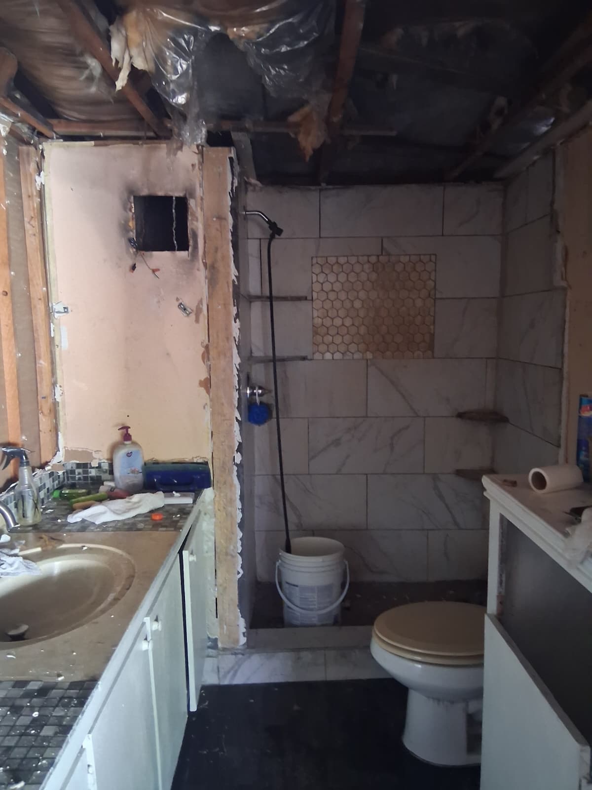 Help Gloria’s Family Rebuild Their Home campaign photo, 6 of 7