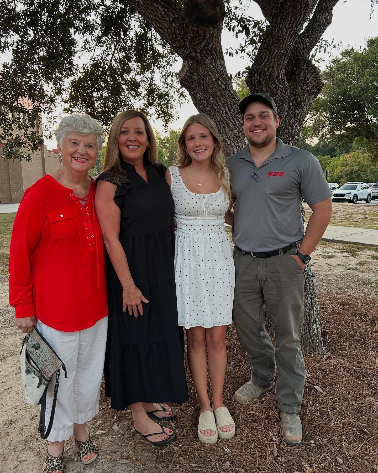 Help Support Kimberly’s Recovery and Her Family campaign photo, 4 of 6