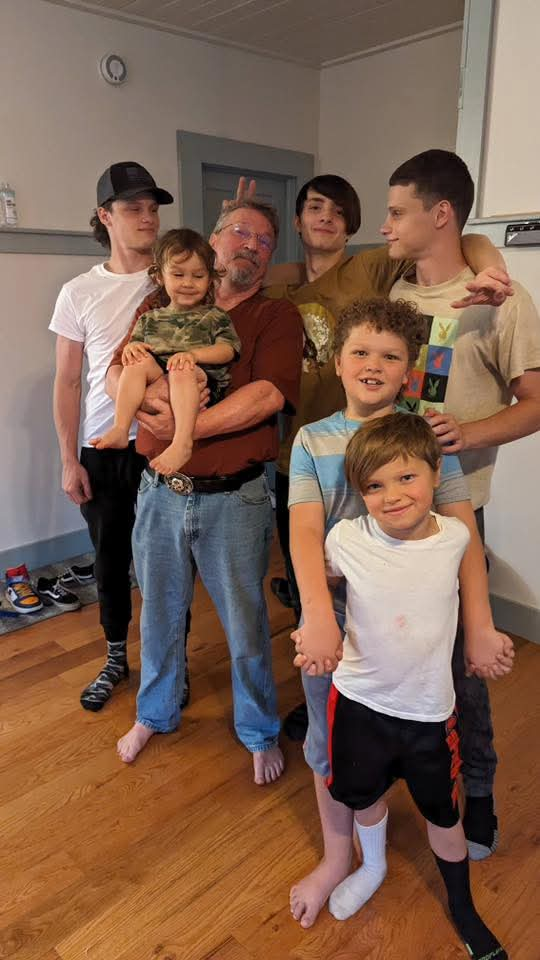 Help Leonard Gavett's Loved Ones During Time of Loss campaign photo, 2 of 4
