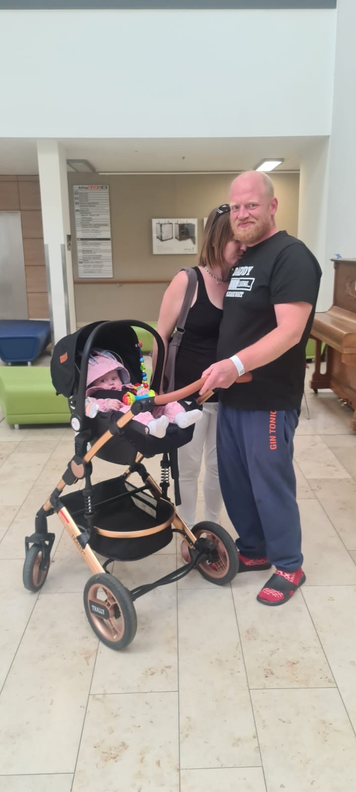 Unsere Tochter soll noch viele Jahre ihren Papa haben campaign photo, 5 of 6