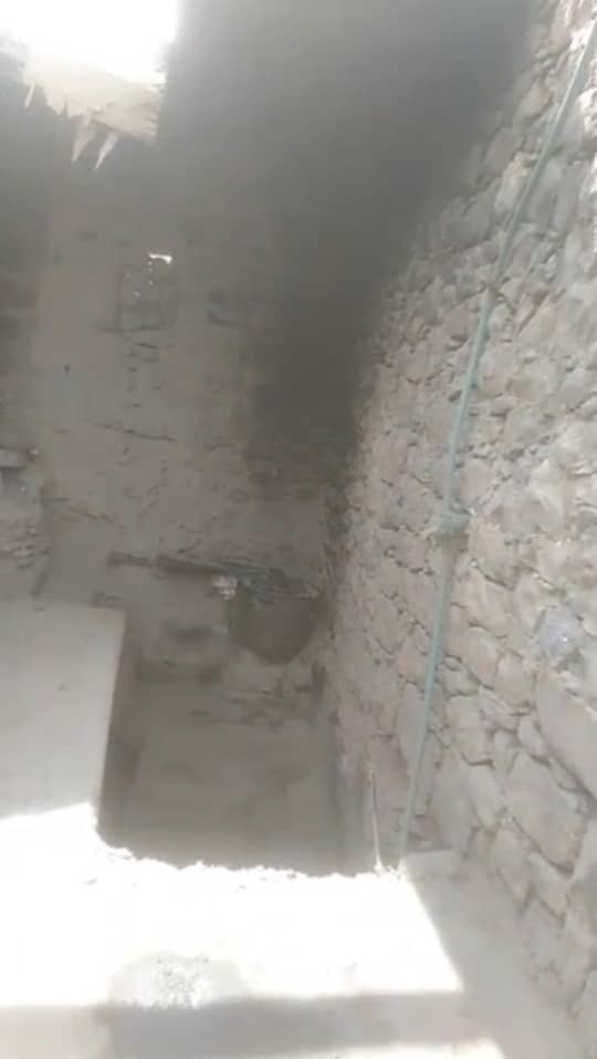 Emergency in Yemen : rebuilding a destroyed home campaign photo, 2 of 5