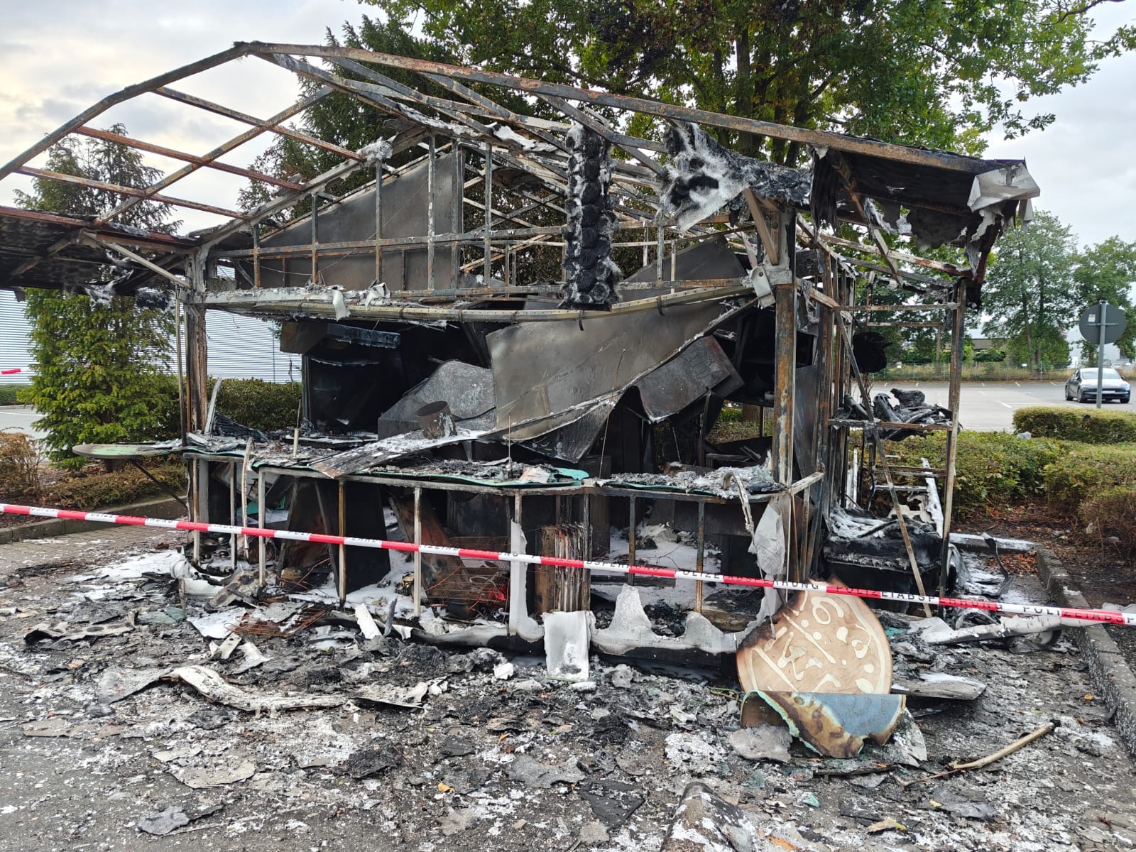 Grillstandvollbrand in Soest - Hilfe beim Wiederaufbau campaign photo, 2 of 8