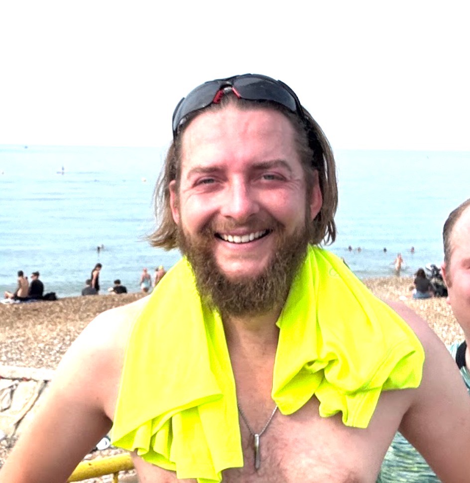 Get Ant a beard trim and haircut campaign photo, 2 of 5