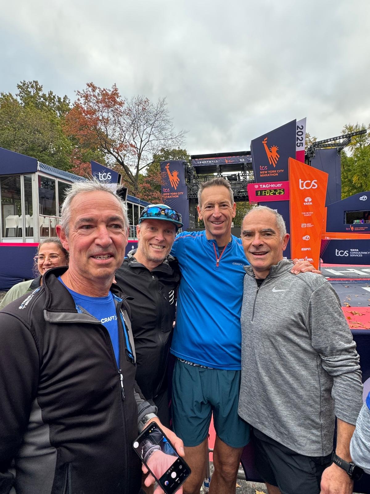Join us : New York Marathon 25' for Cansearch campaign photo, 4 of 6