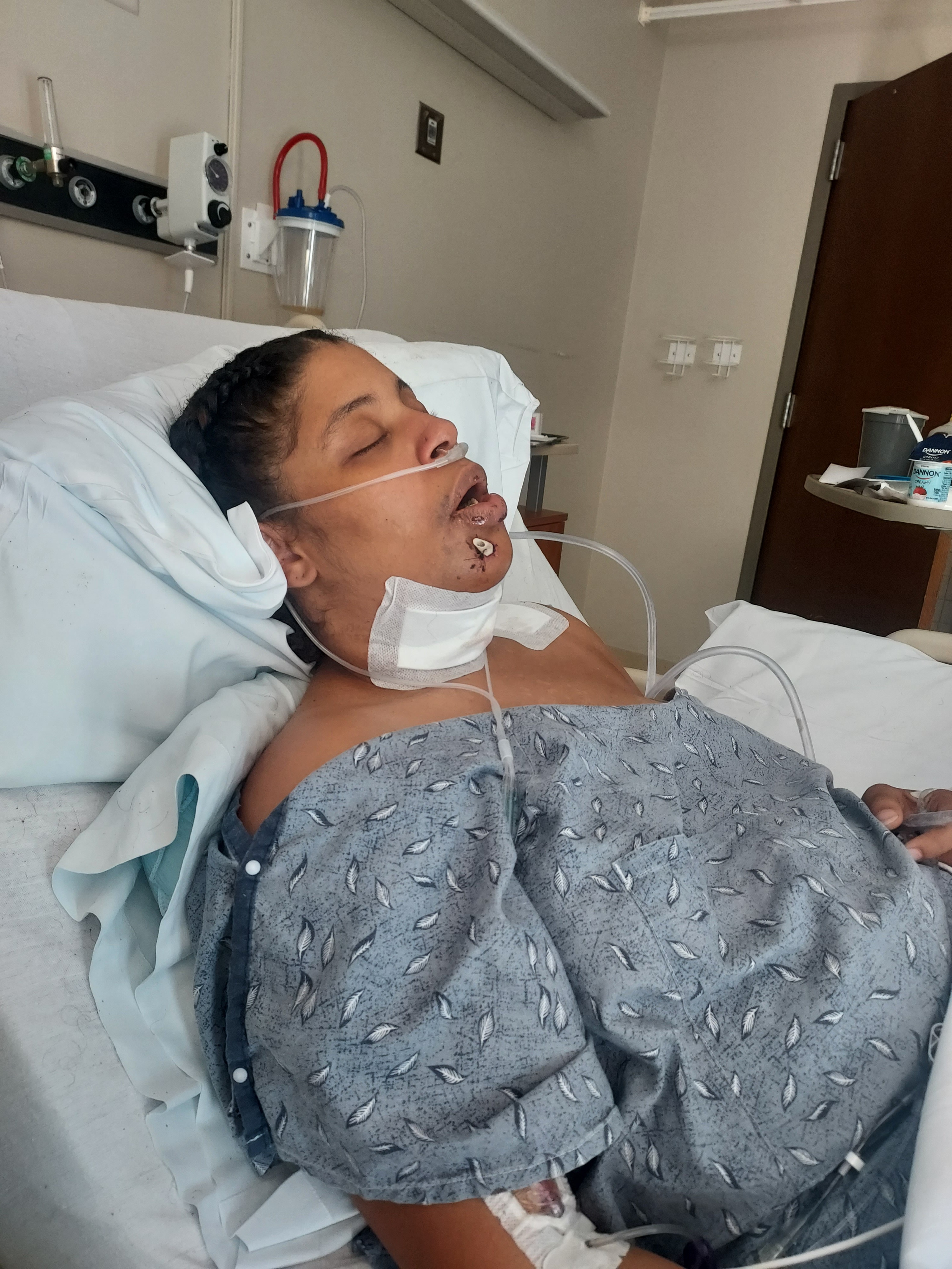 Donate to LaSonda Mason's Road to Recovery campaign photo, 4 of 8
