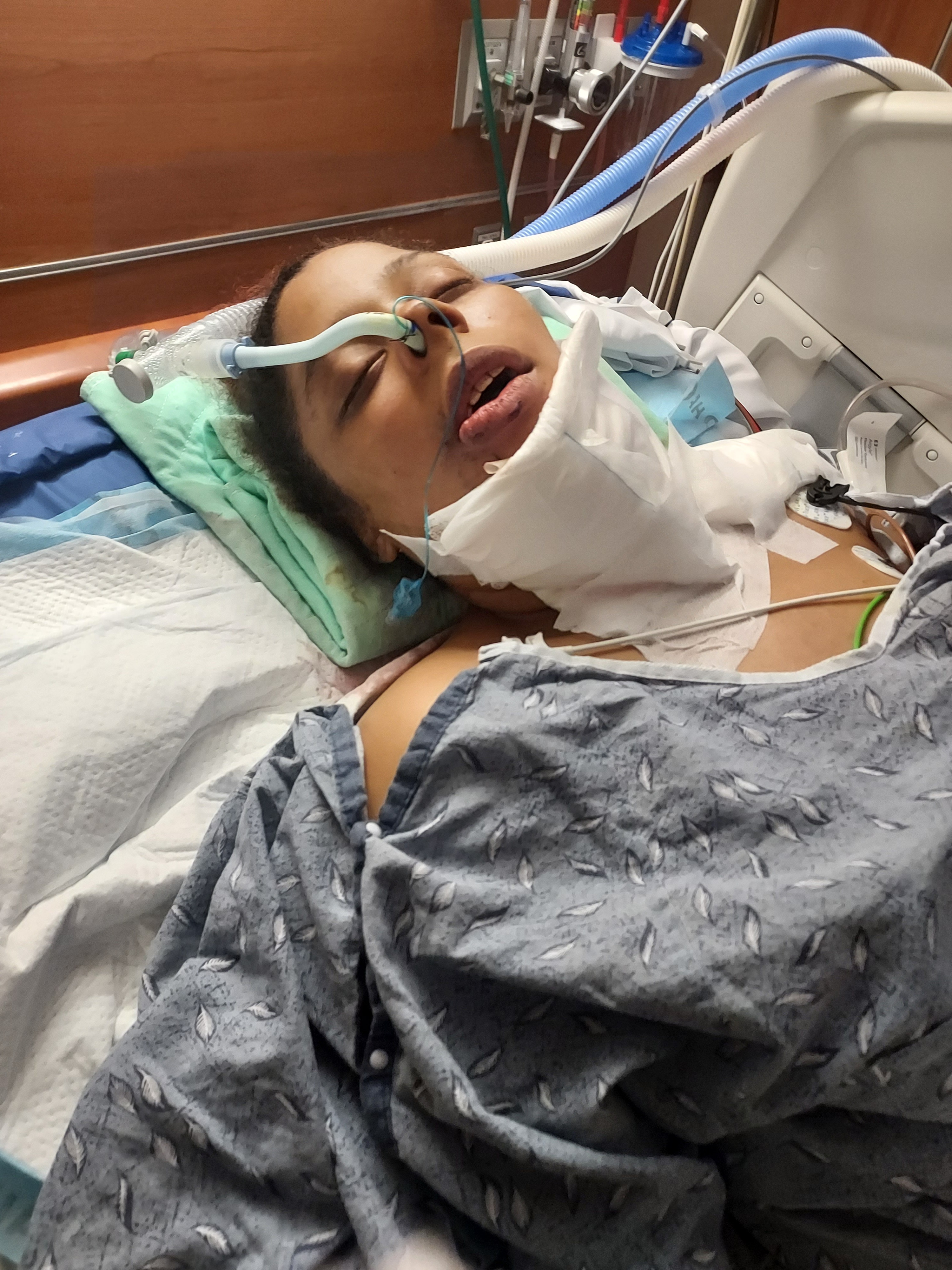 Donate to LaSonda Mason's Road to Recovery campaign photo, 5 of 8