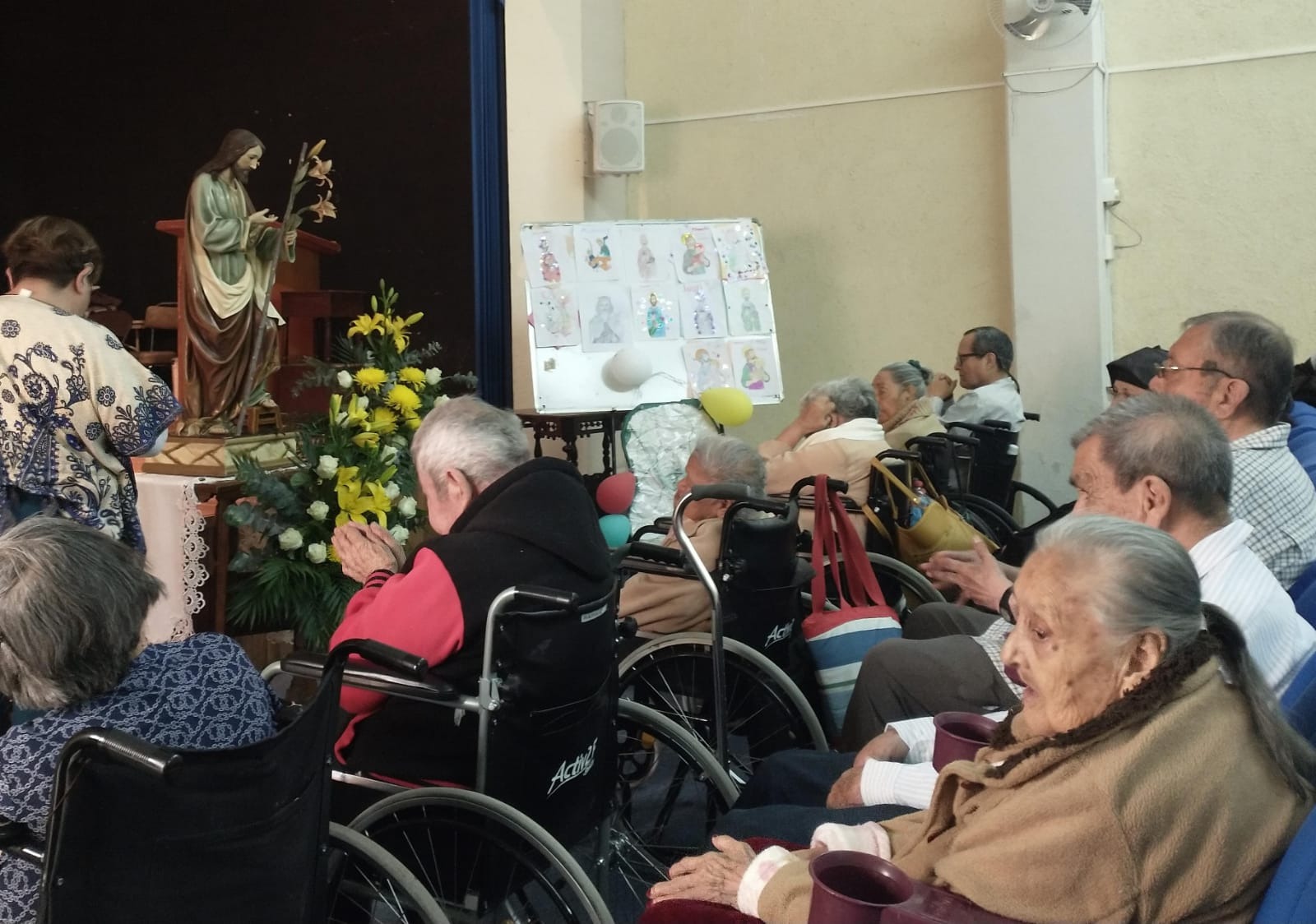Por la movilidad y seguridad de nuestros abuelitos campaign photo, 5 of 8