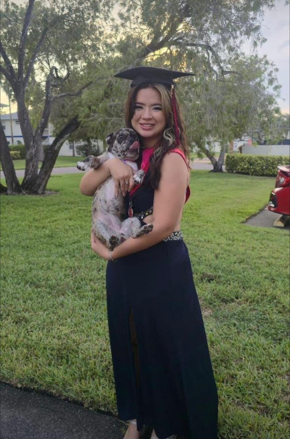 Ayudemos a Angeli y a su familia a salir adelante campaign photo, 2 of 6