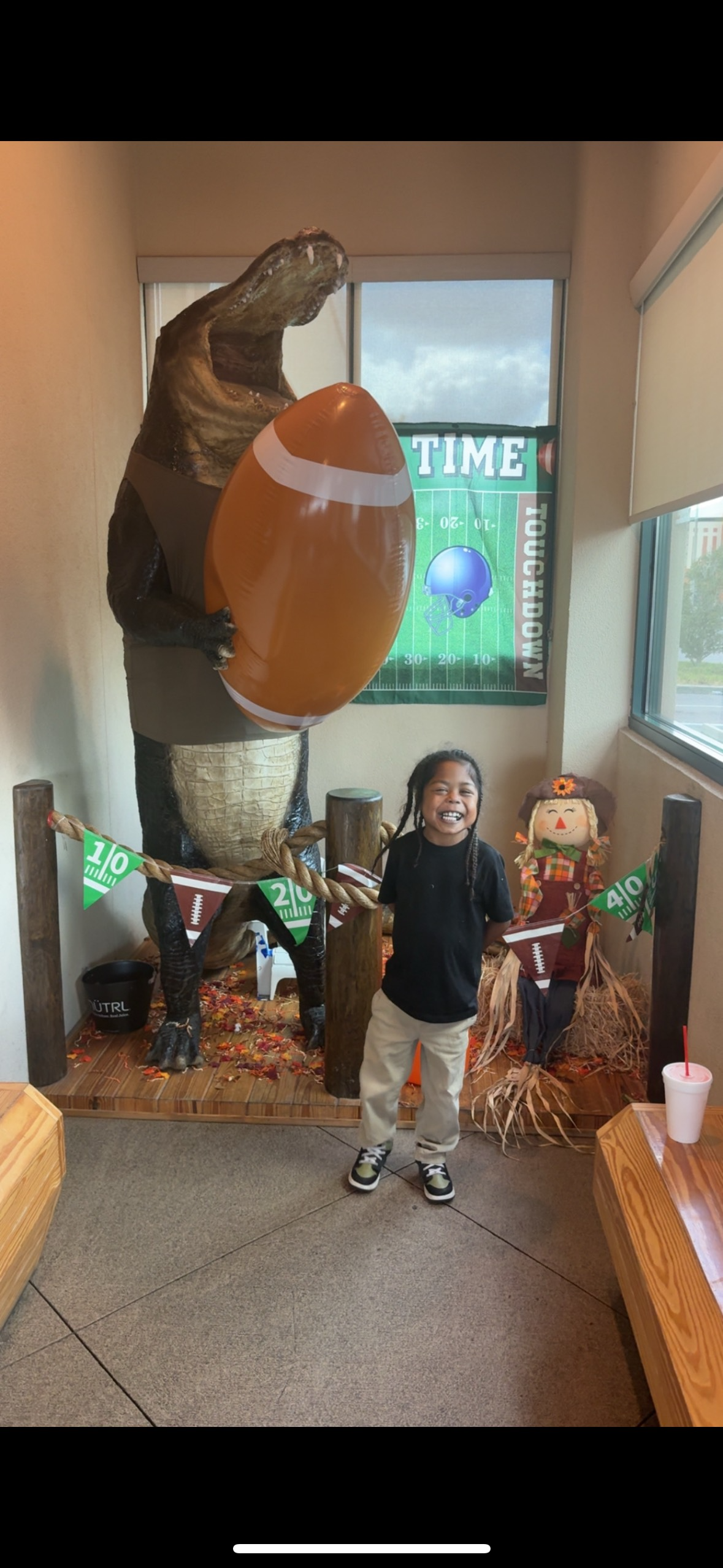 DAYDAY GETTING HIS NEW HEART & MOM SHOULDNT MISS A MOMENT campaign photo, 5 of 7