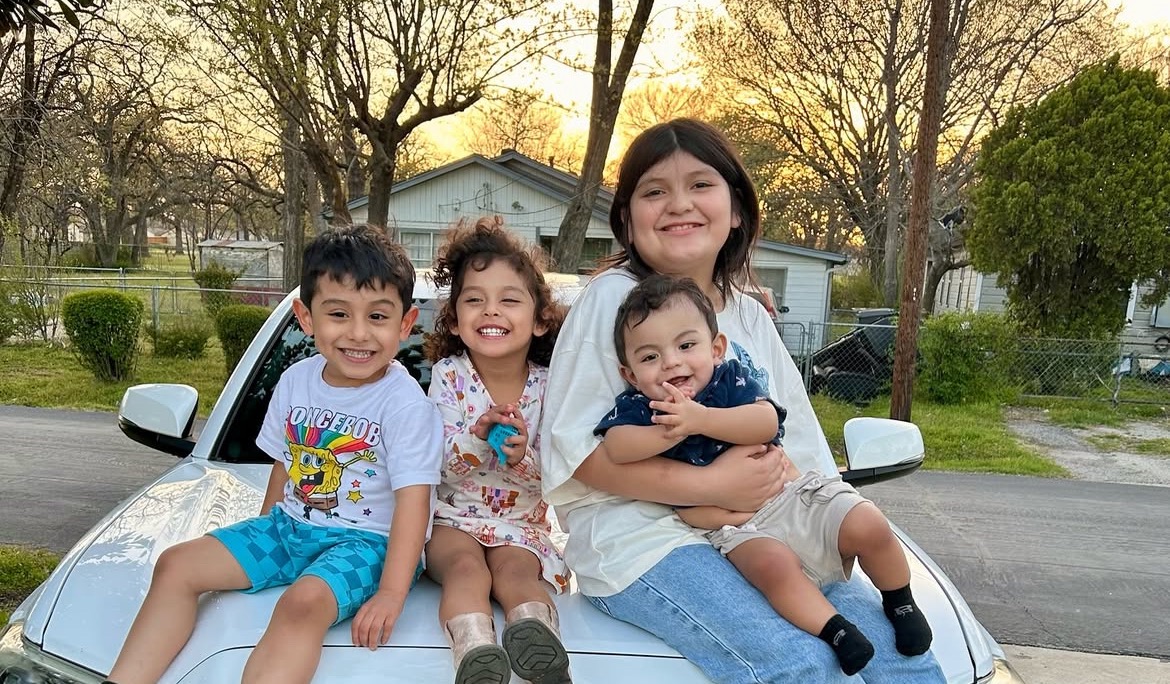 Help Hingrid Care for Her 4 Kids, Her Husband Is Detained campaign photo, 6 of 8