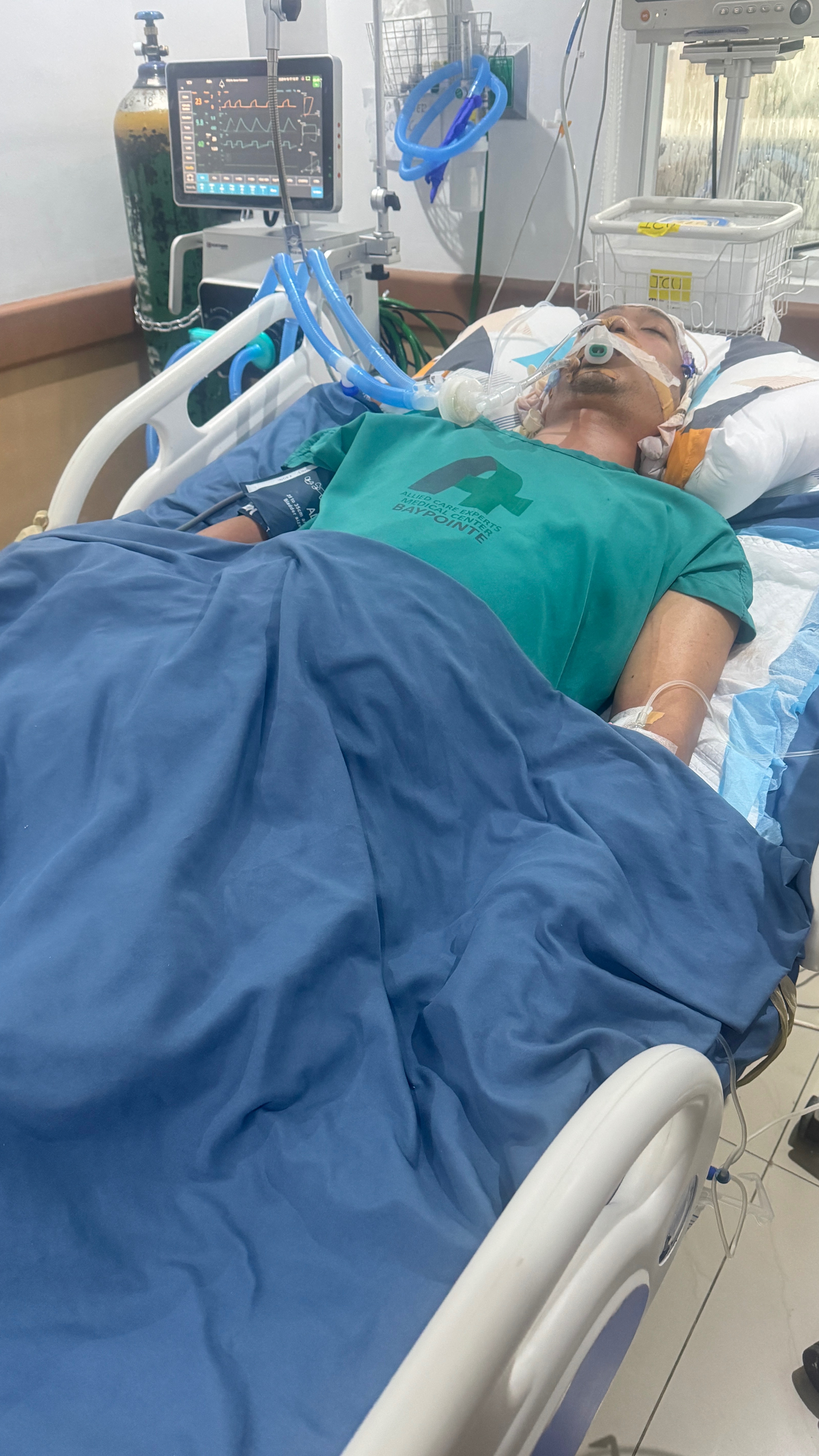 Hope for Father of 3: ICU Recovery from Brain Surgery campaign photo, 2 of 7
