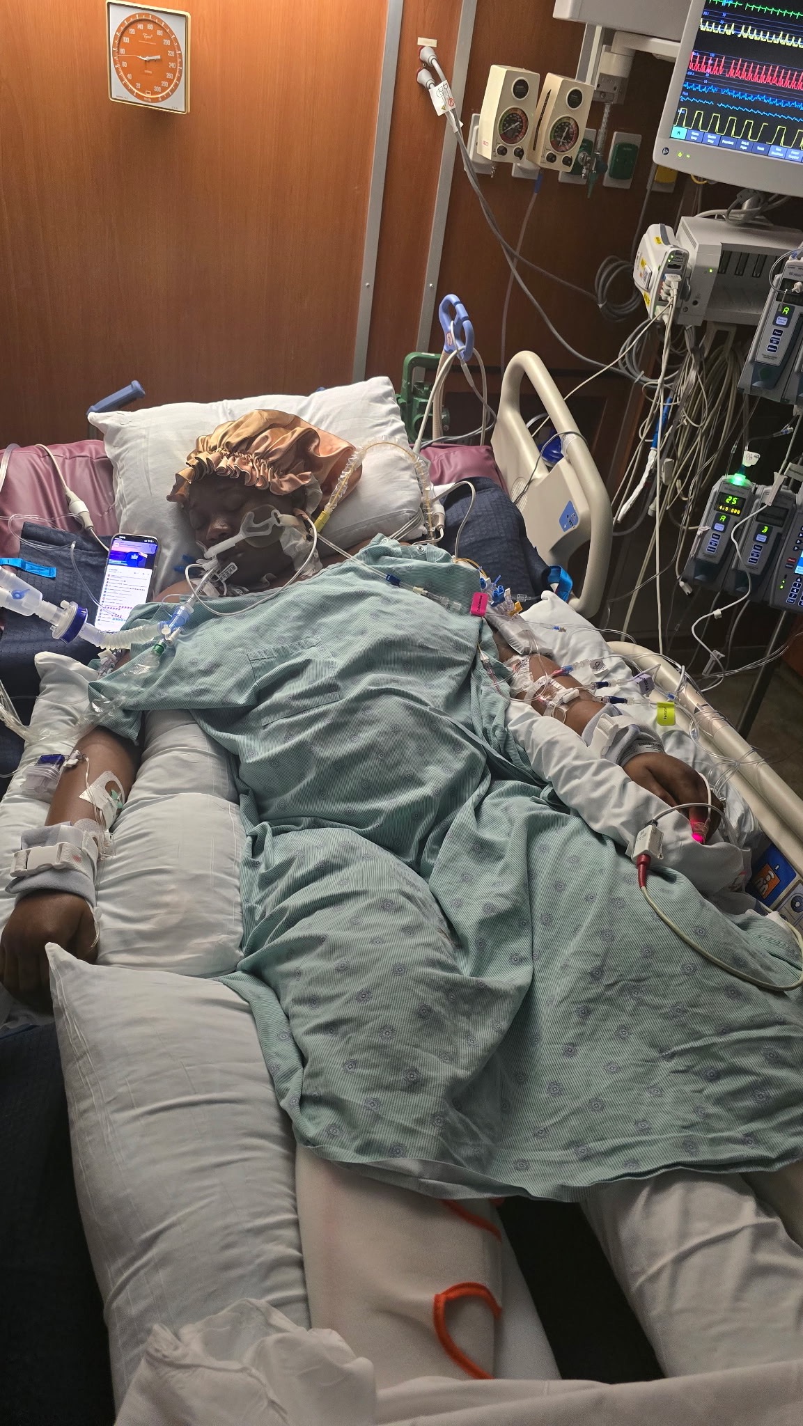 Support Toussaint Claude's Family in Crisis campaign photo, 5 of 7