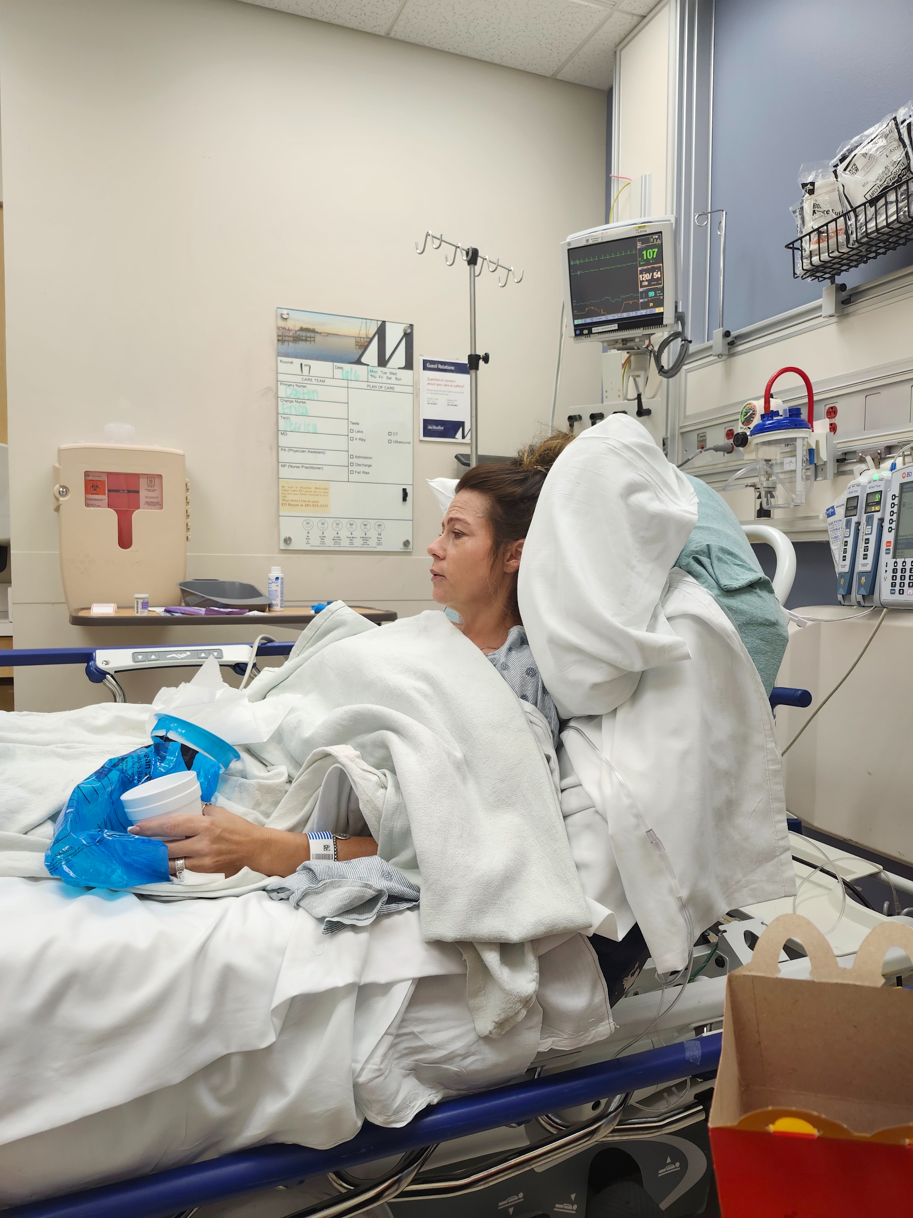 Jessica needs our help until she gets back on her feet. campaign photo, 4 of 7