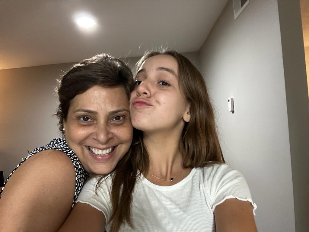 Support Patrícia's Courageous Battle with Cancer campaign photo, 2 of 5