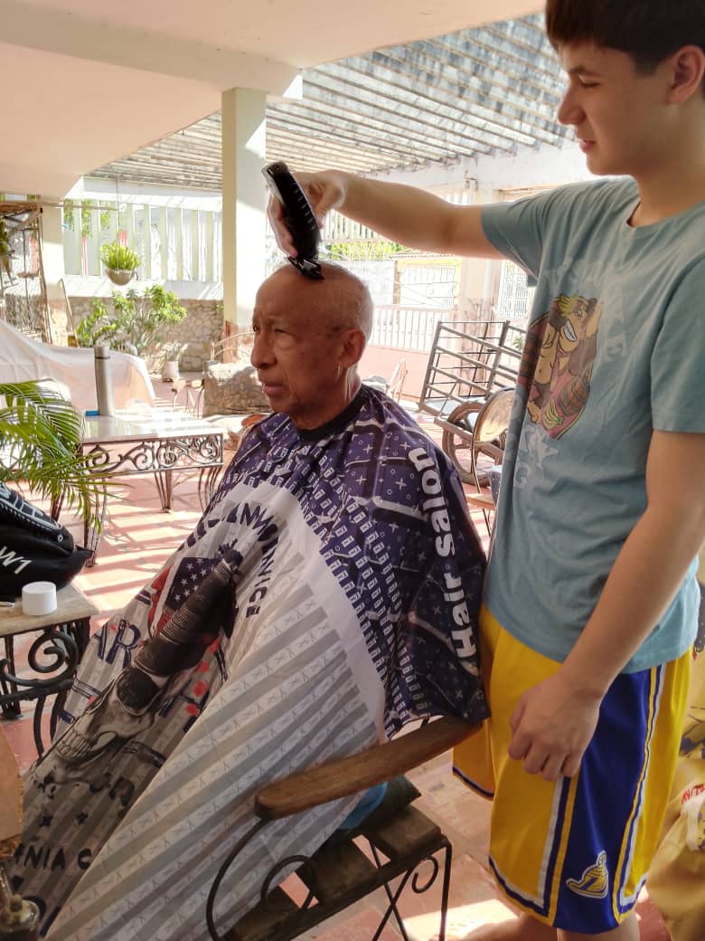 Help Luis Fight Cancer - Ayuda a Luis a Vencer el Cancer campaign photo, 4 of 7