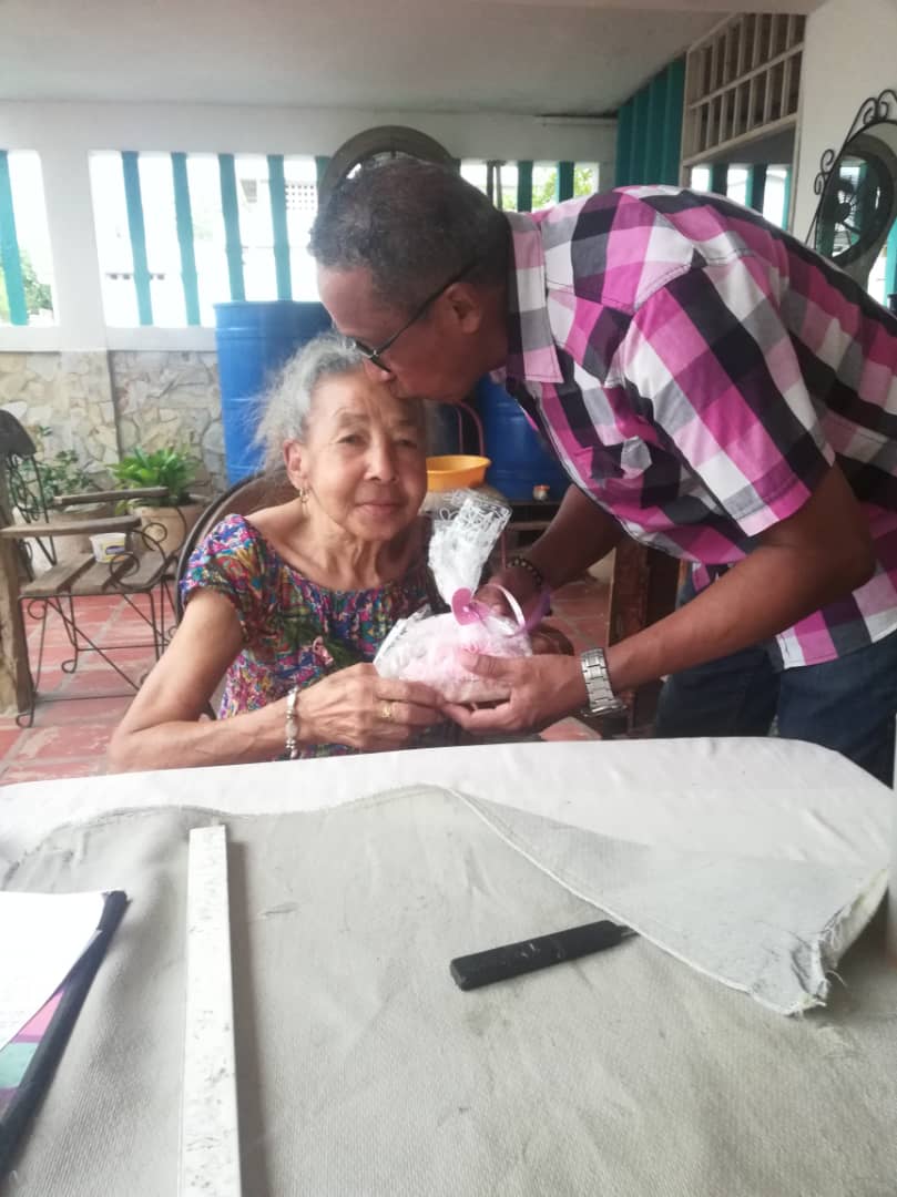 Help Luis Fight Cancer - Ayuda a Luis a Vencer el Cancer campaign photo, 5 of 7