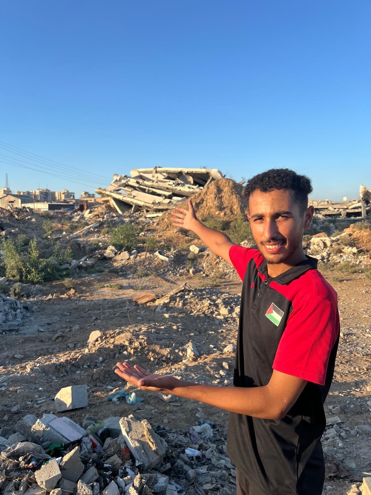 Help Yazan study at University & achieve his dream campaign photo, 4 of 7