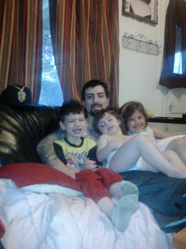 Assist Sean Comer's children with Cremation Costs campaign photo, 5 of 8