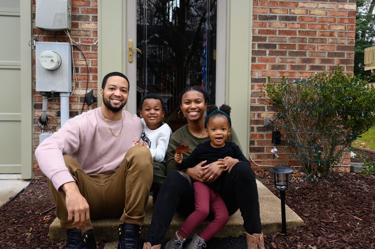 Aid Jared and Lakaila's Family Amid Government Shutdown campaign photo, 2 of 6