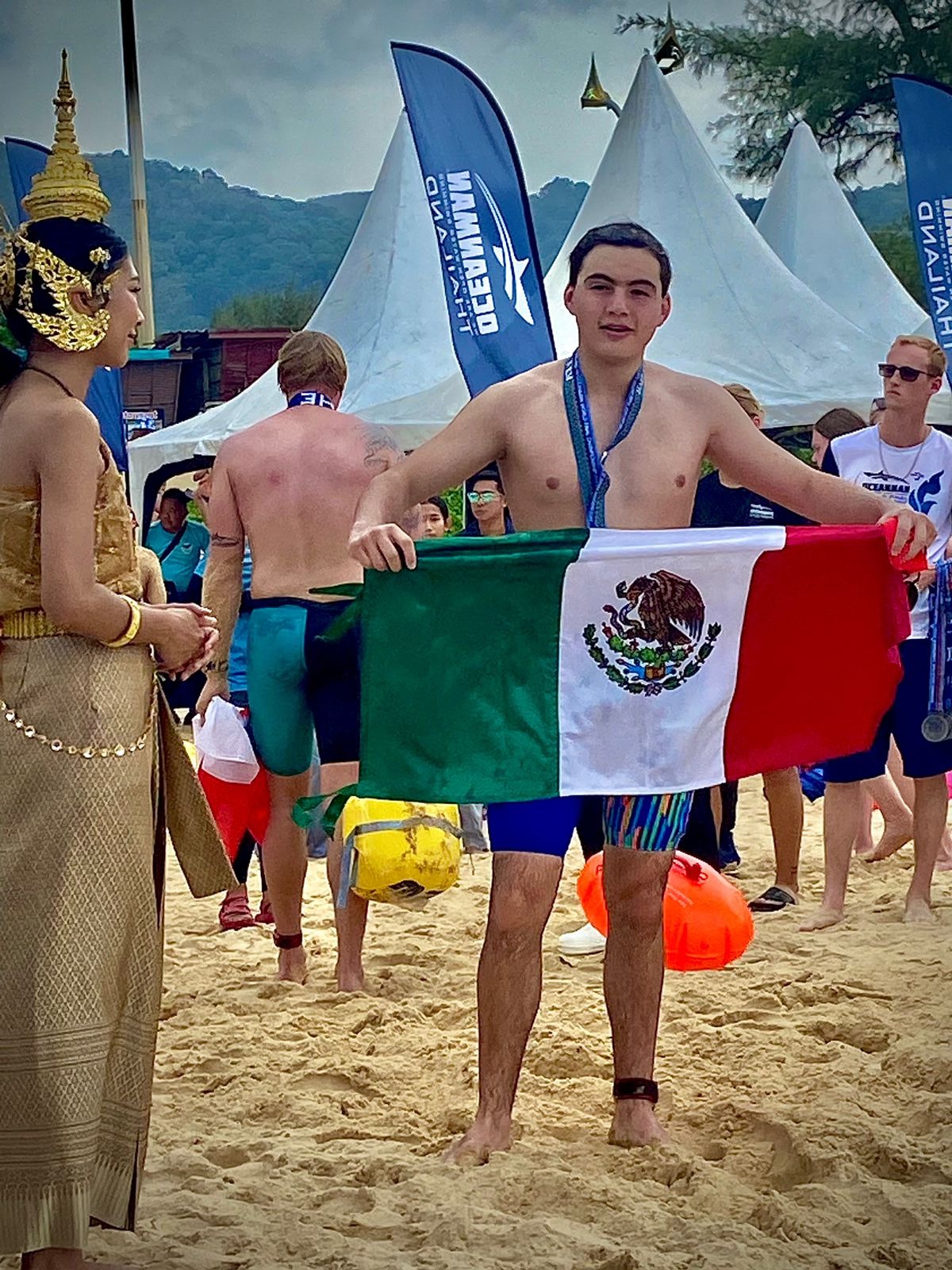 "Apoya a Fabio en su sueño: Mundial Oceanman Dubái 2025" campaign photo, 5 of 7