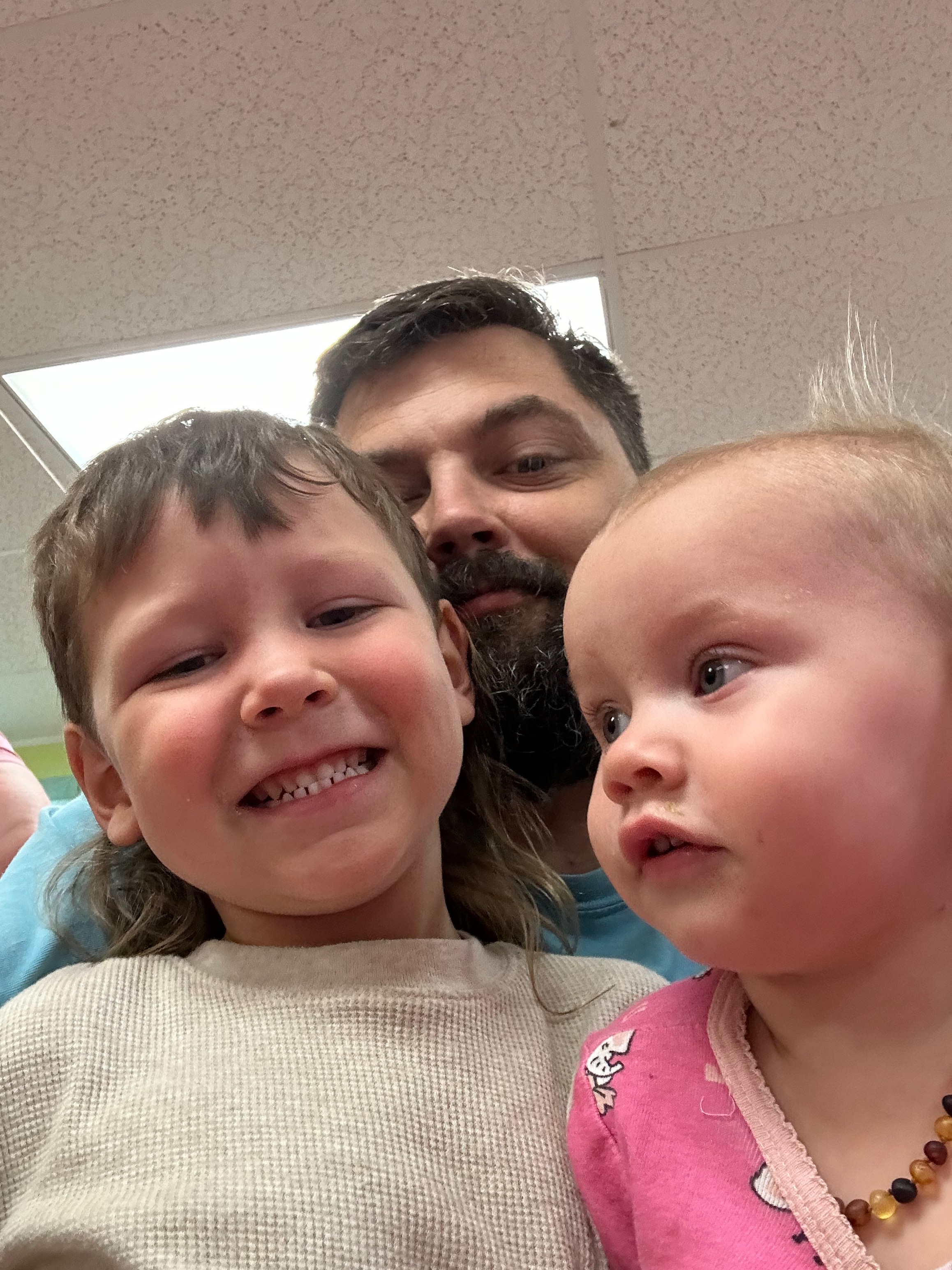 Support Randy's Fight to Bring His Kids Home campaign photo, 2 of 8