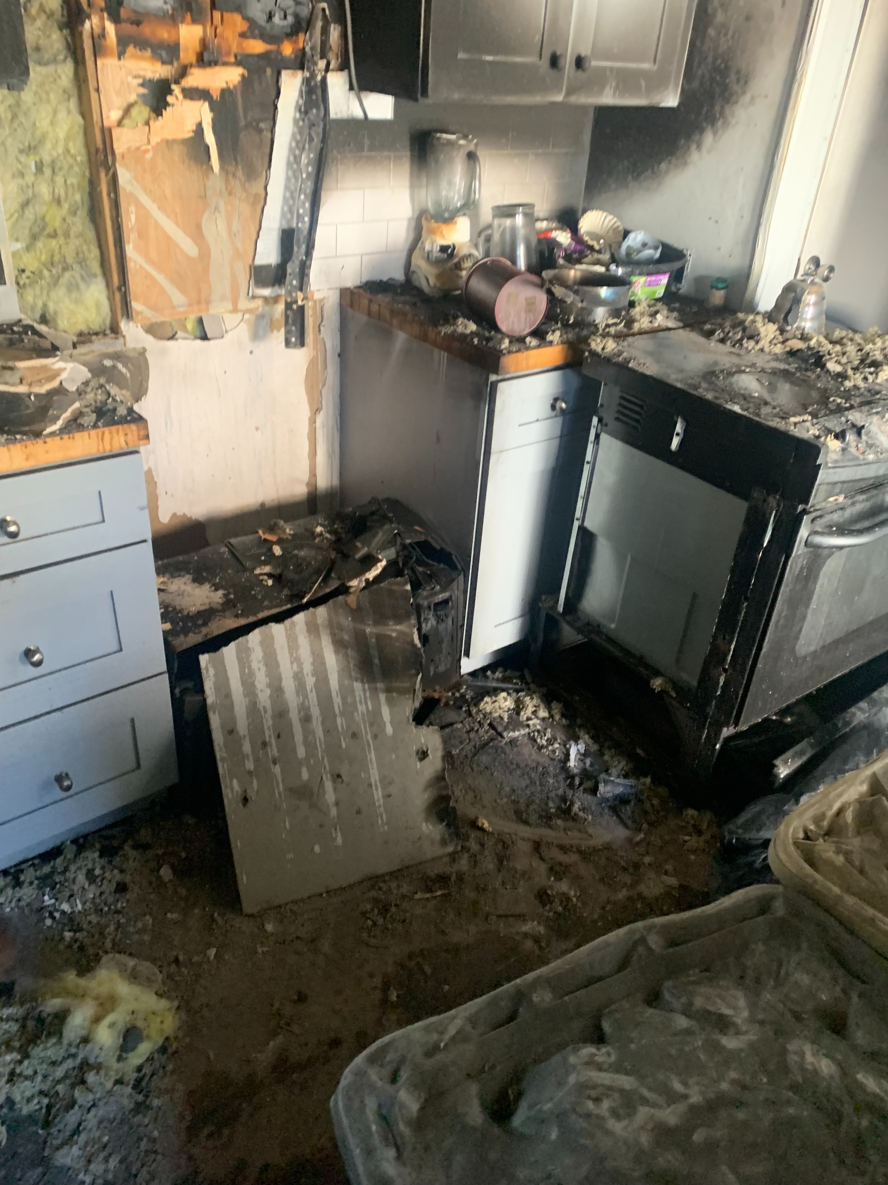 Help My Dad Thurman Rebuild After a House Fire in Destin, FL campaign photo, 5 of 8