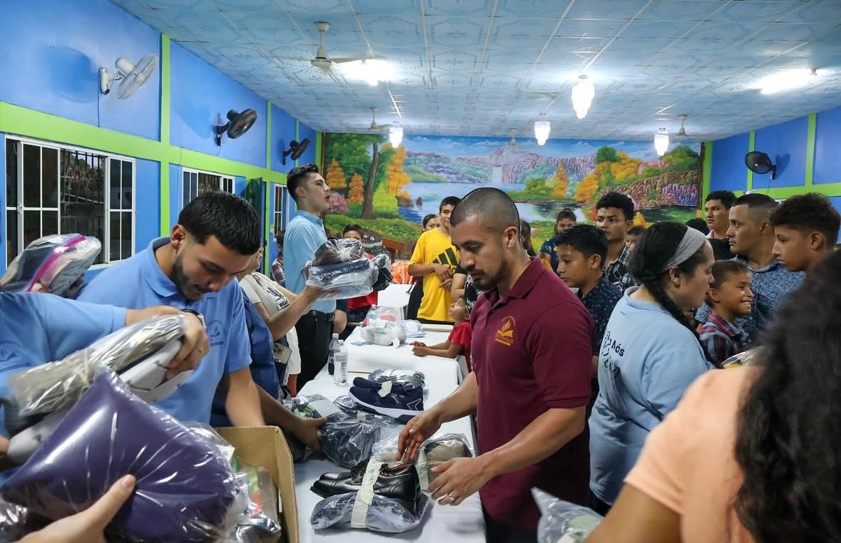 Jesus Is Light Youth: Called to Serve in the Dominican Repub campaign photo, 5 of 8