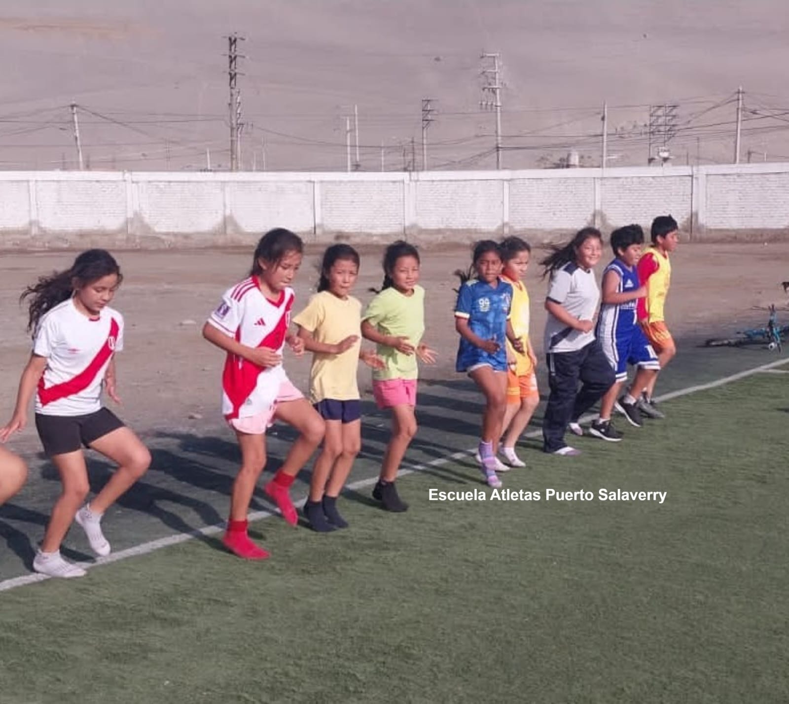 Empowering Young Athletes - Apoyen a los niños de Salaverry campaign photo, 4 of 8