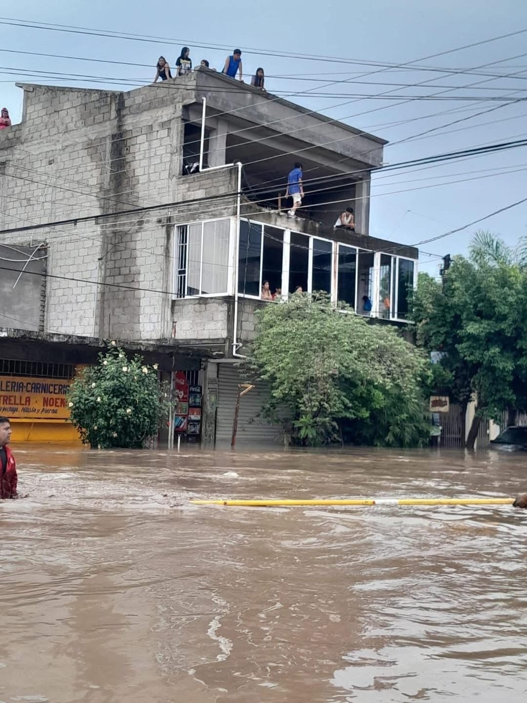 Fundraiser by Laura Bahena Rubio : Bring Hope to Poza Rica: Donate for  Flood Relief, image size:1080x1440