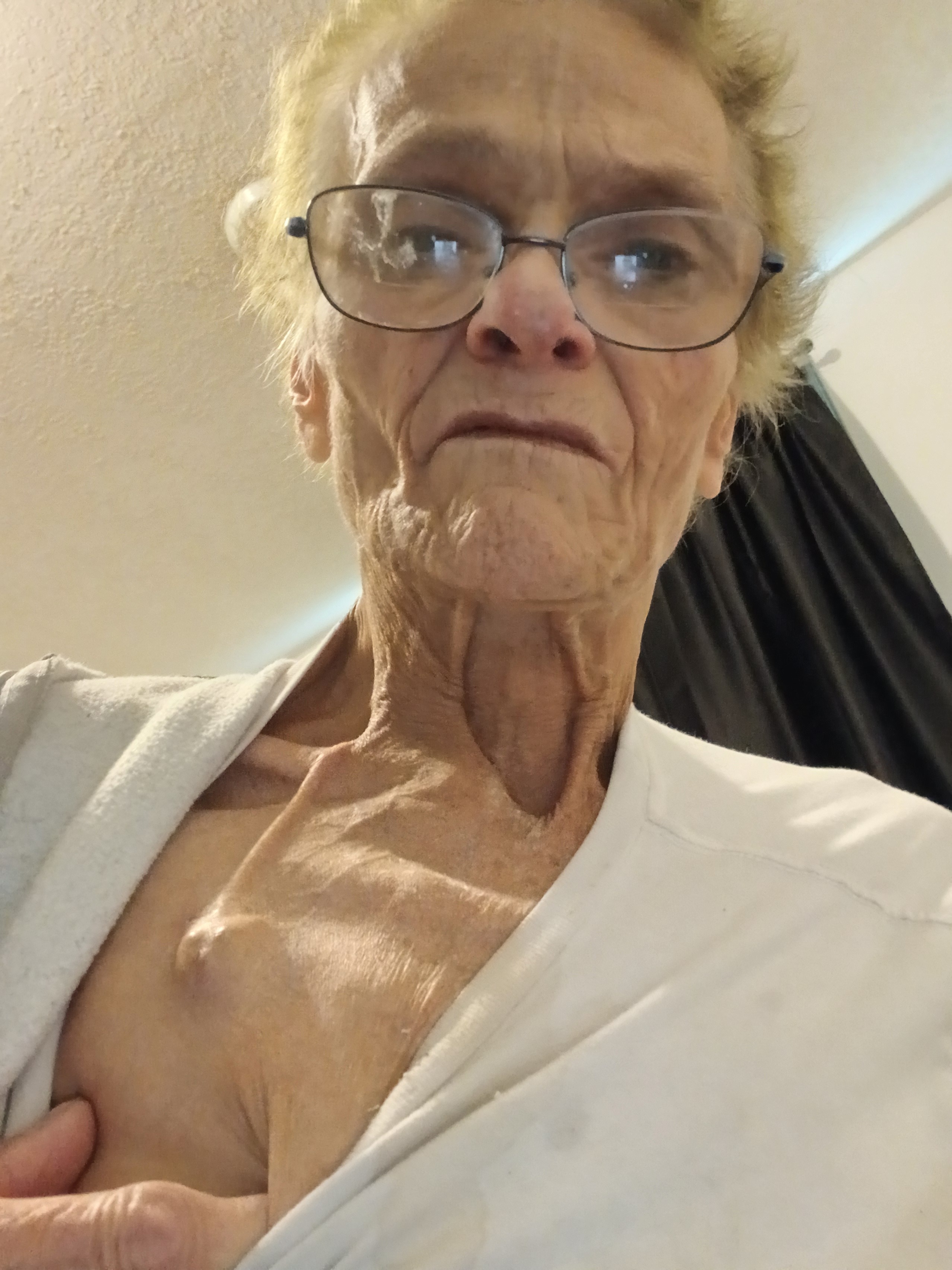 Support Kim and Her Mom Through Cancer Crisis campaign photo, 2 of 4