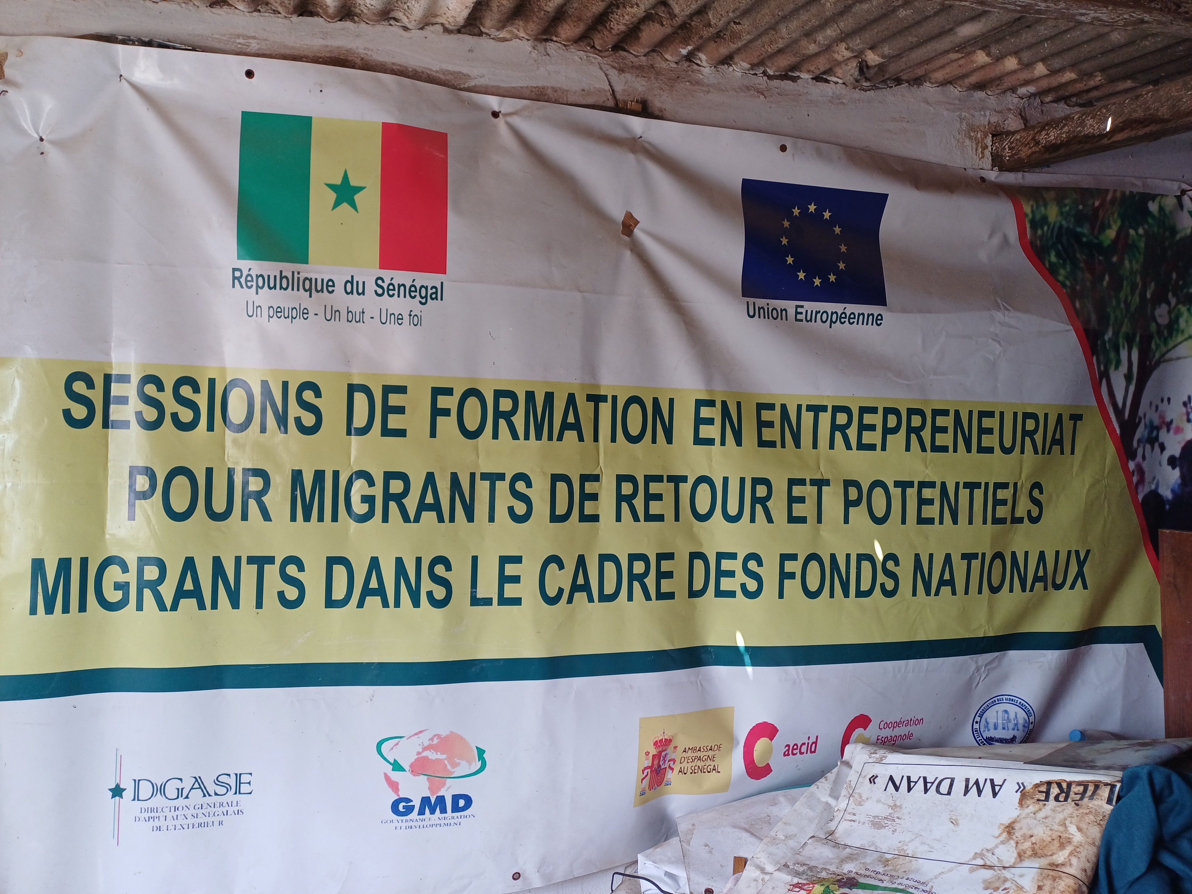 A roof for AJIRAP! Un plafond pour AJIRAP! campaign photo, 6 of 7