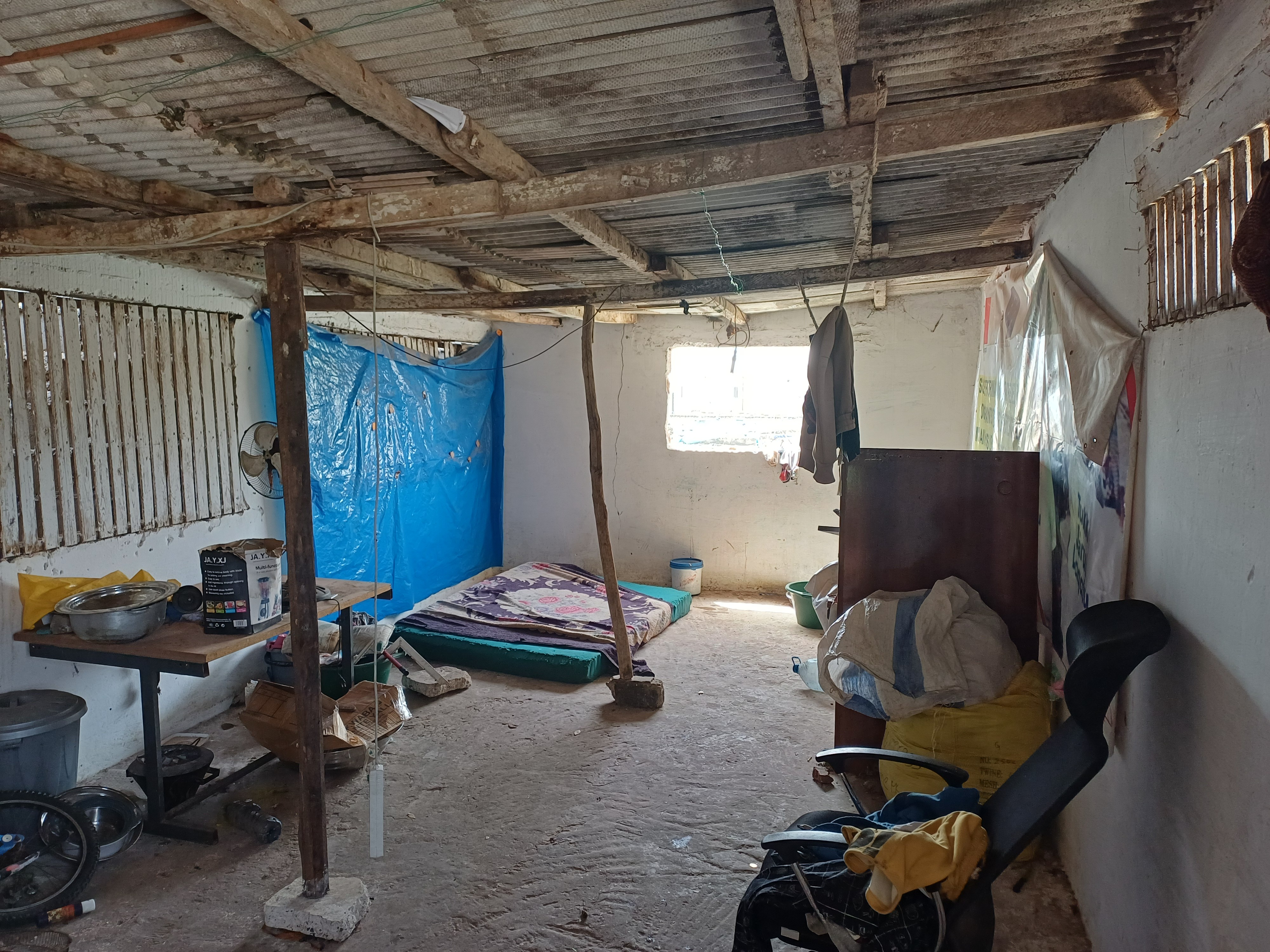 A roof for AJIRAP! Un plafond pour AJIRAP! campaign photo, 2 of 7