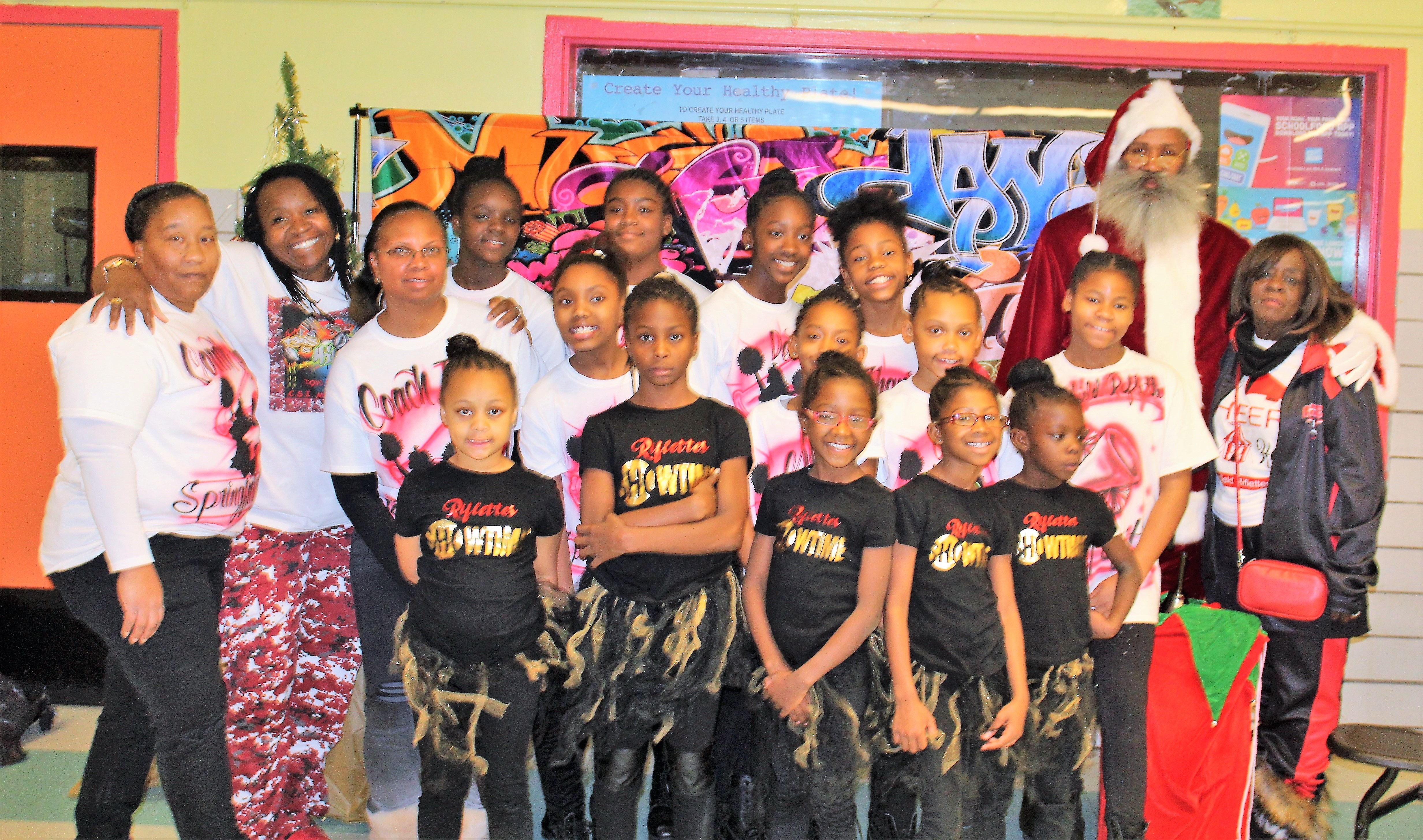 Our Annual Christmas Extravaganza. campaign photo, 6 of 8