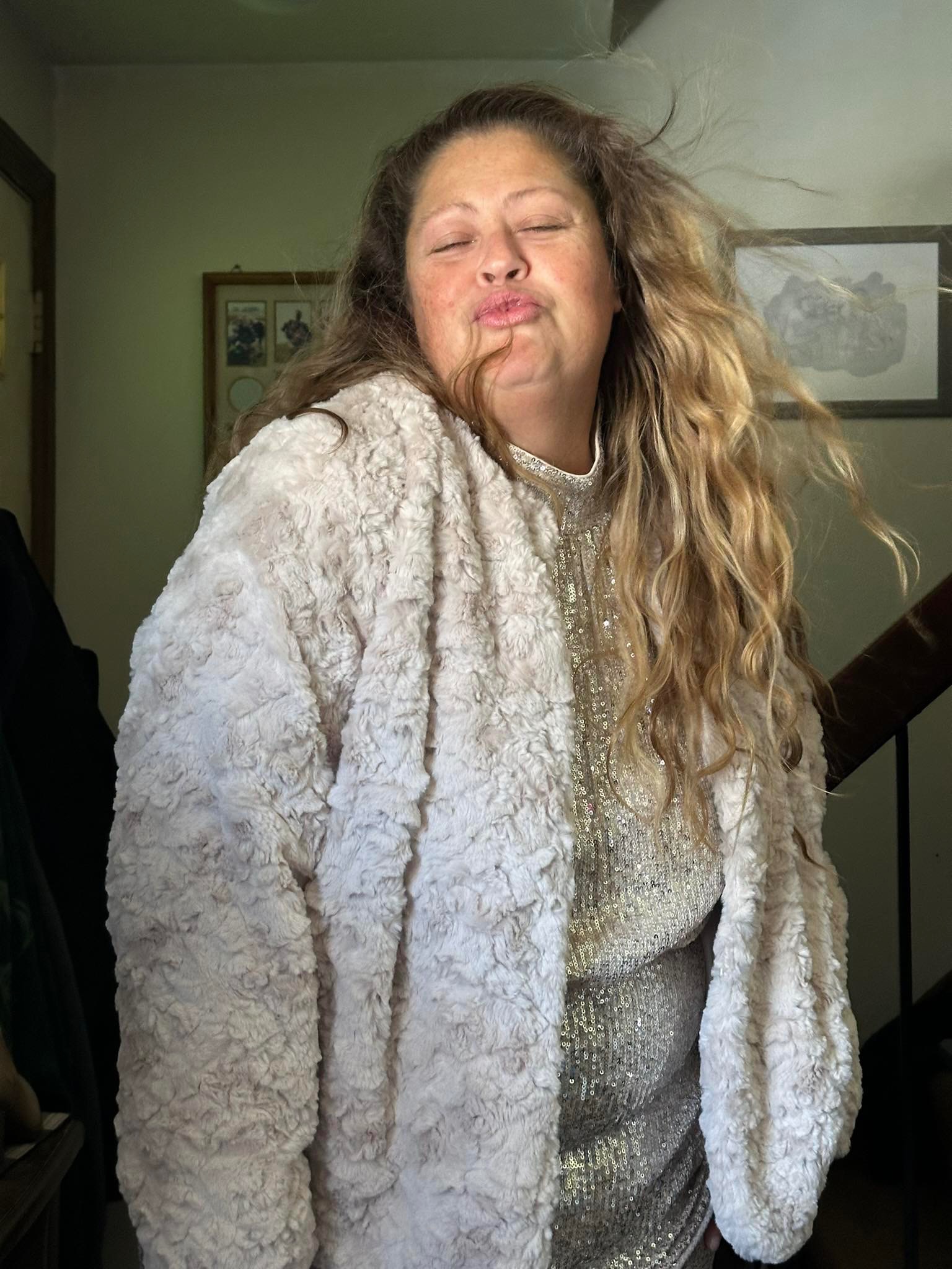 Aid Kellie's Fight: Medical and Living Expenses campaign photo, 5 of 8