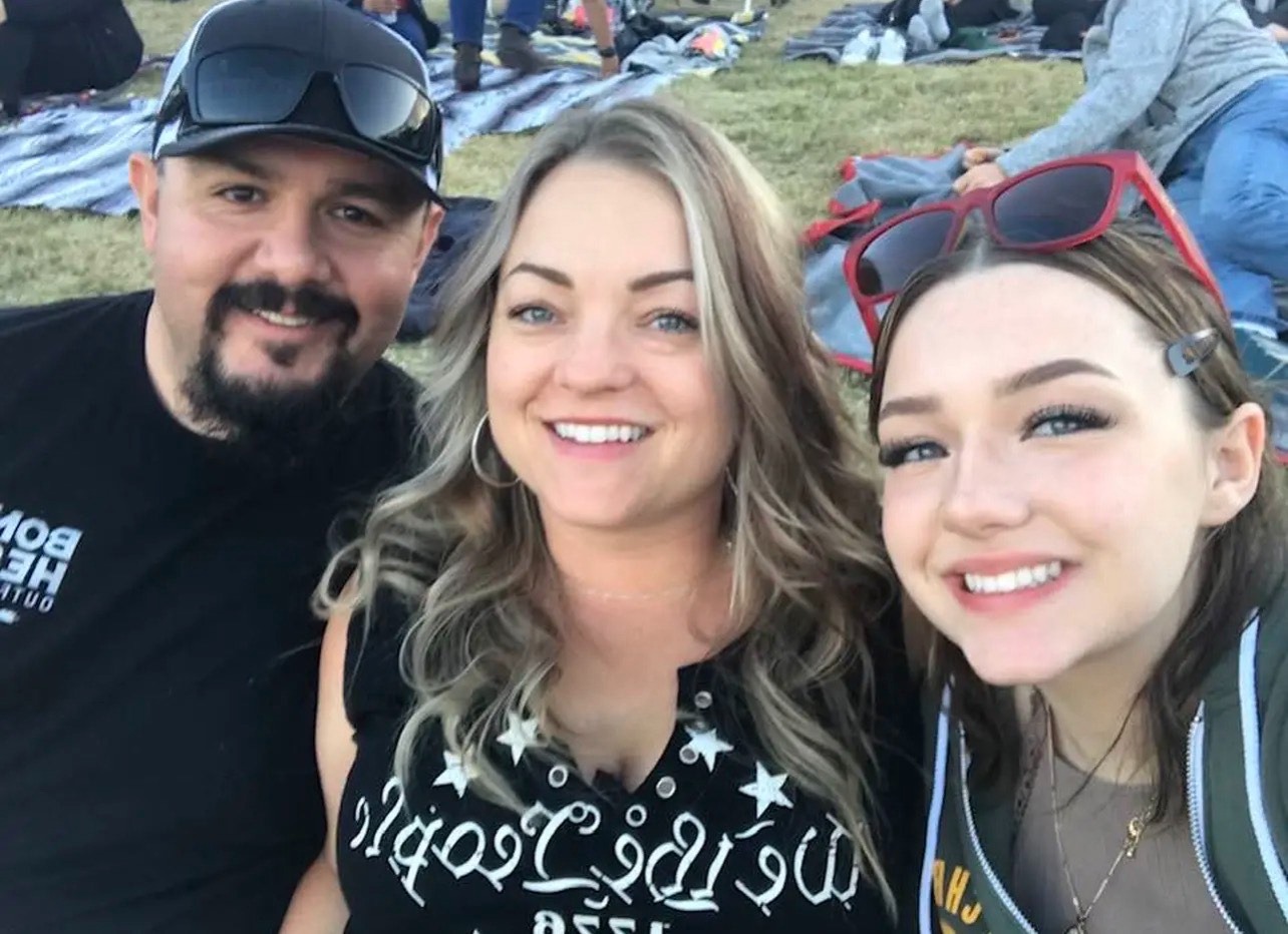 Standing with Stephanie Hoehn: Help for Her Family campaign photo, 2 of 4