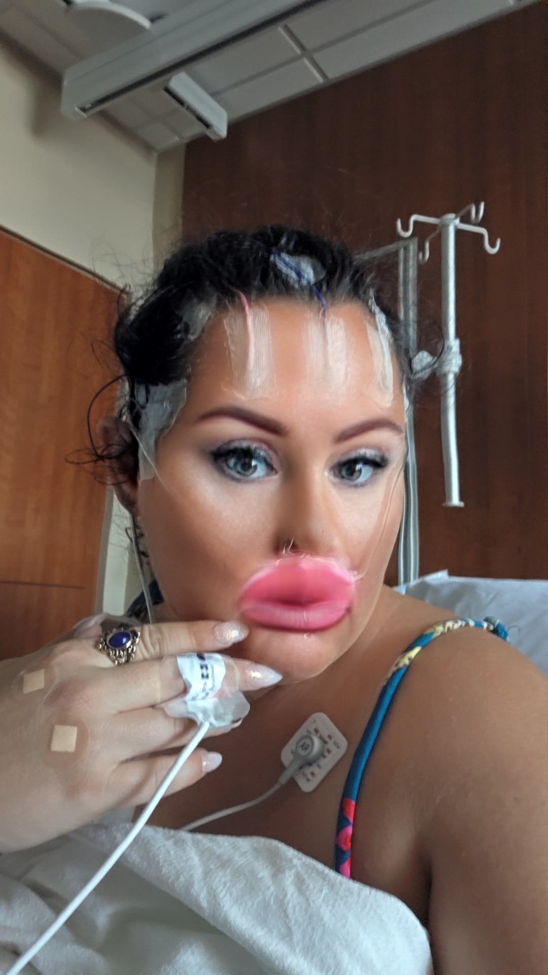 Help Amber’s Family: Car & Dental Emergency campaign photo, 5 of 8