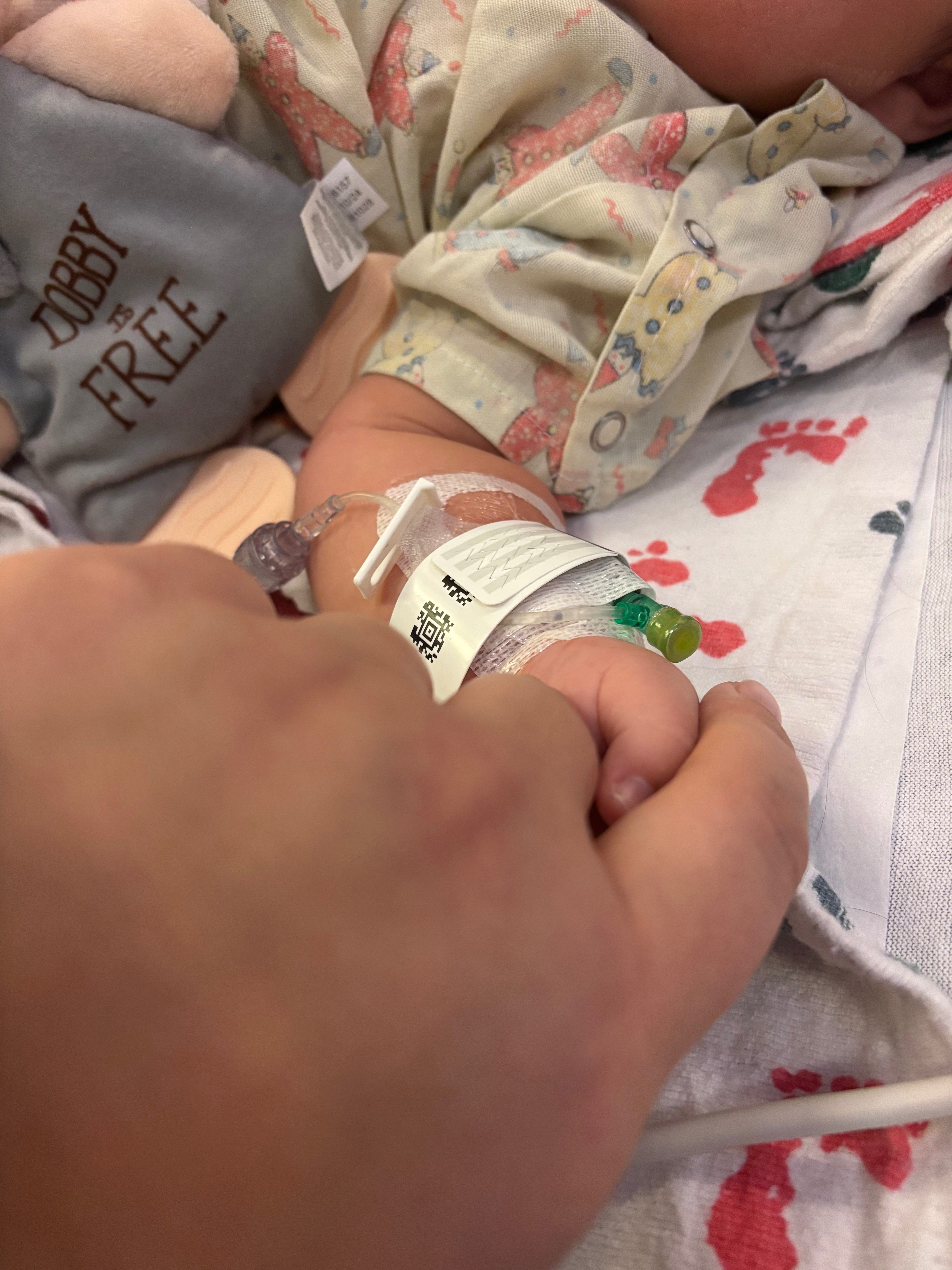 Grayson’s mom stay home to care for him during recovery campaign photo, 4 of 7
