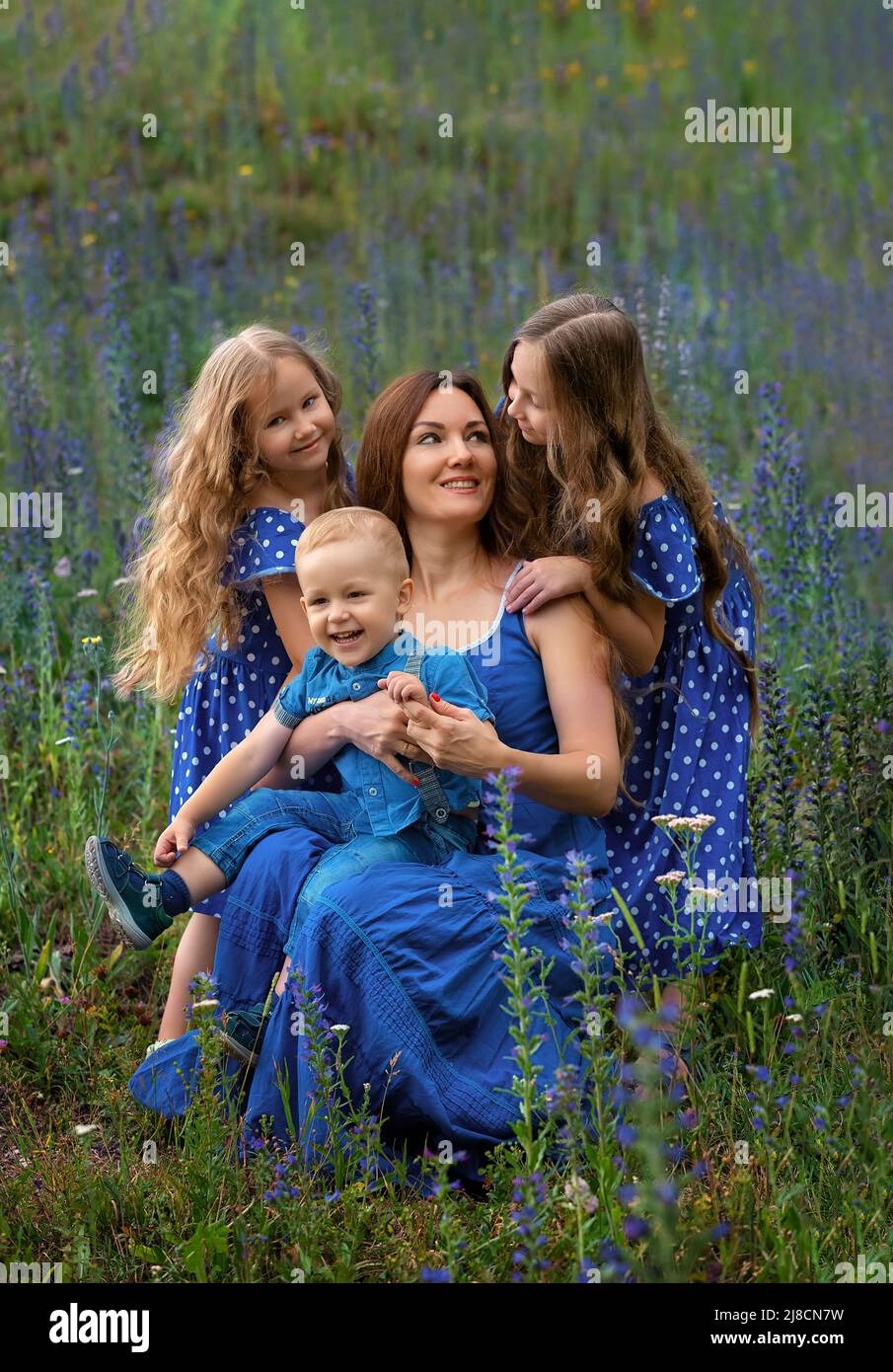 Support a Mother of Three in Need campaign photo, 2 of 4