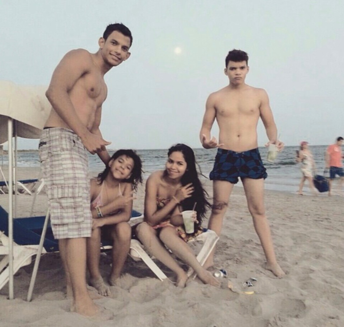 Fundraiser for Francia Solano by Claudia Villanueva : Diego Villanueva